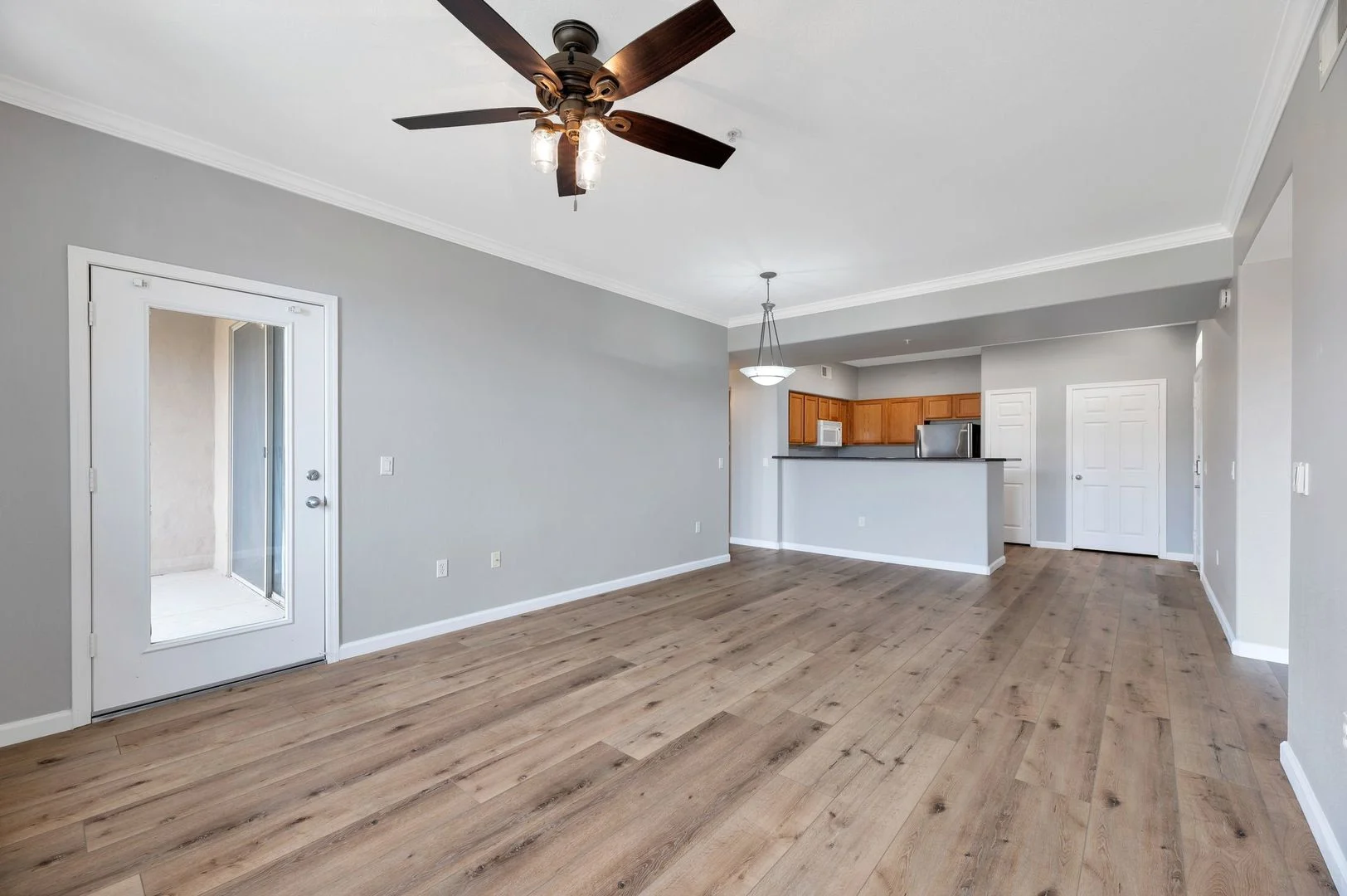 Upscale Condo in Highly Desirable Edge at Grayhawk! Available Now. photo 4