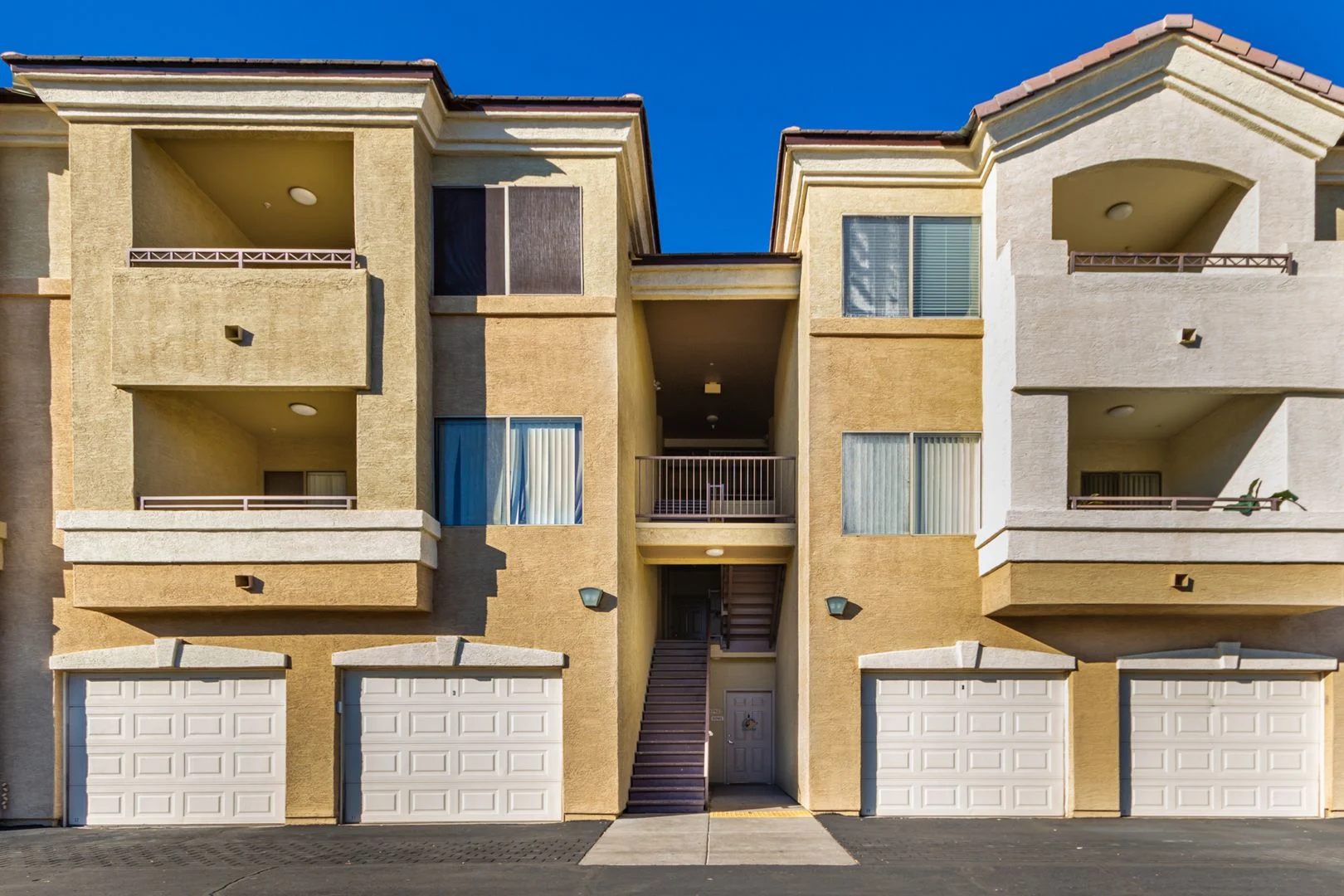 Villas At Union Hills photo 2