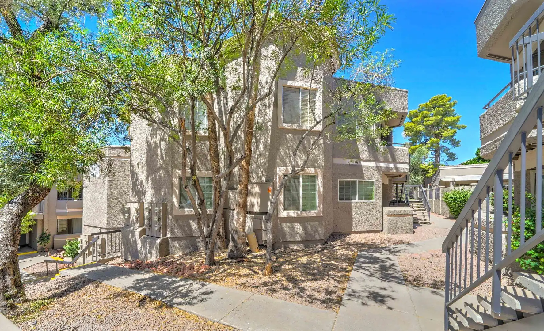 READY TO TOUR NOW! Great Townhouse with 2 Bedrooms 2 Bath! photo 4
