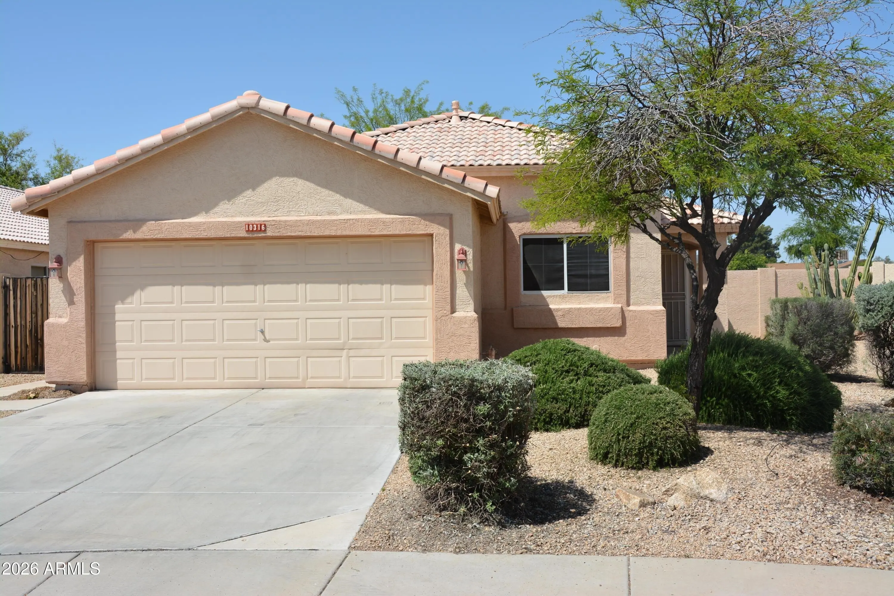 10316 N 94th Ln Peoria, AZ 85345 photo 2