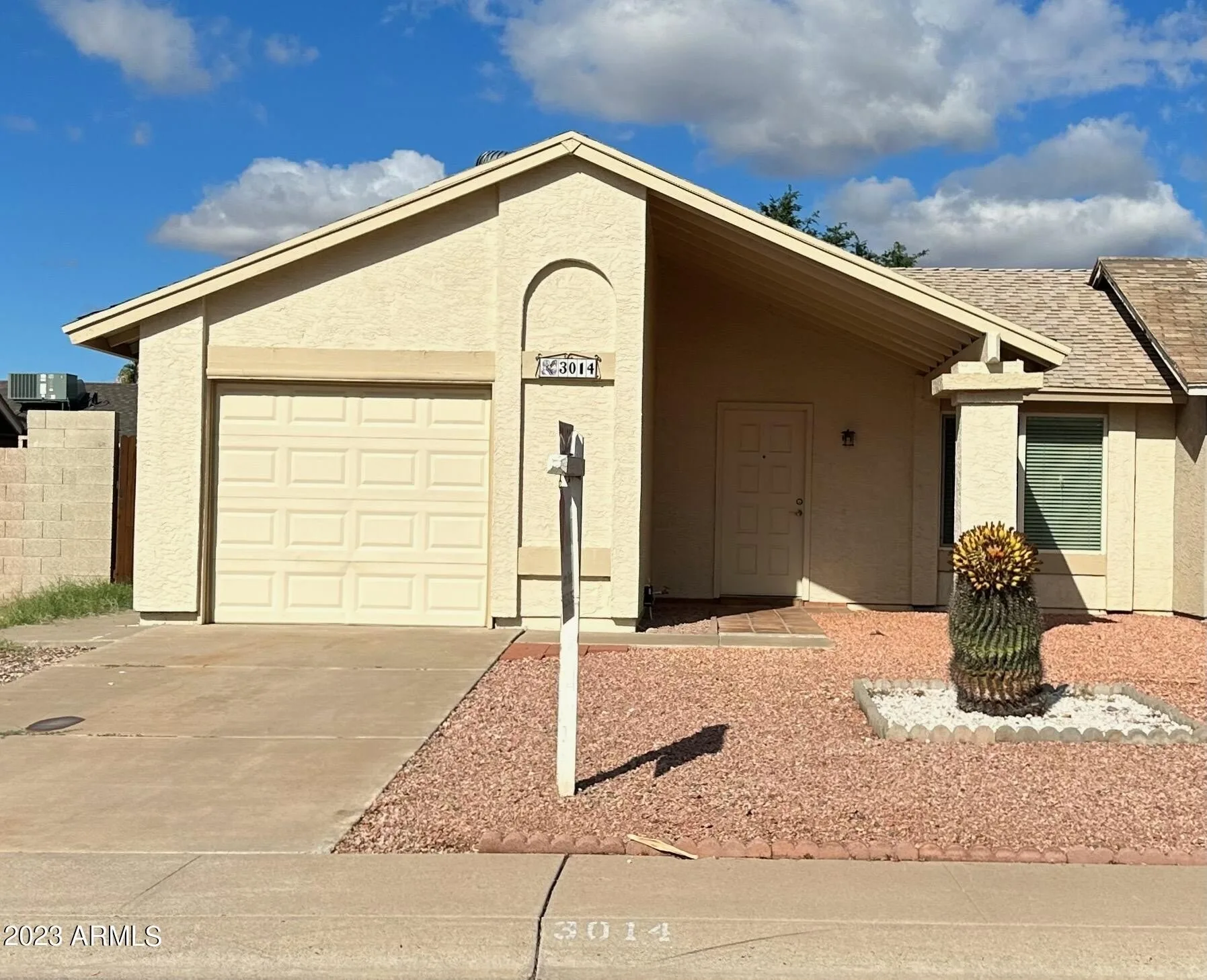 3014 W Runion Dr Phoenix, AZ 85027