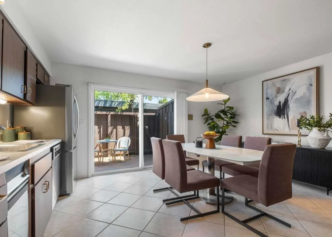 2 Bed (Both are Master-Suites) and 2.5 Bathrooms - Union City photo 2