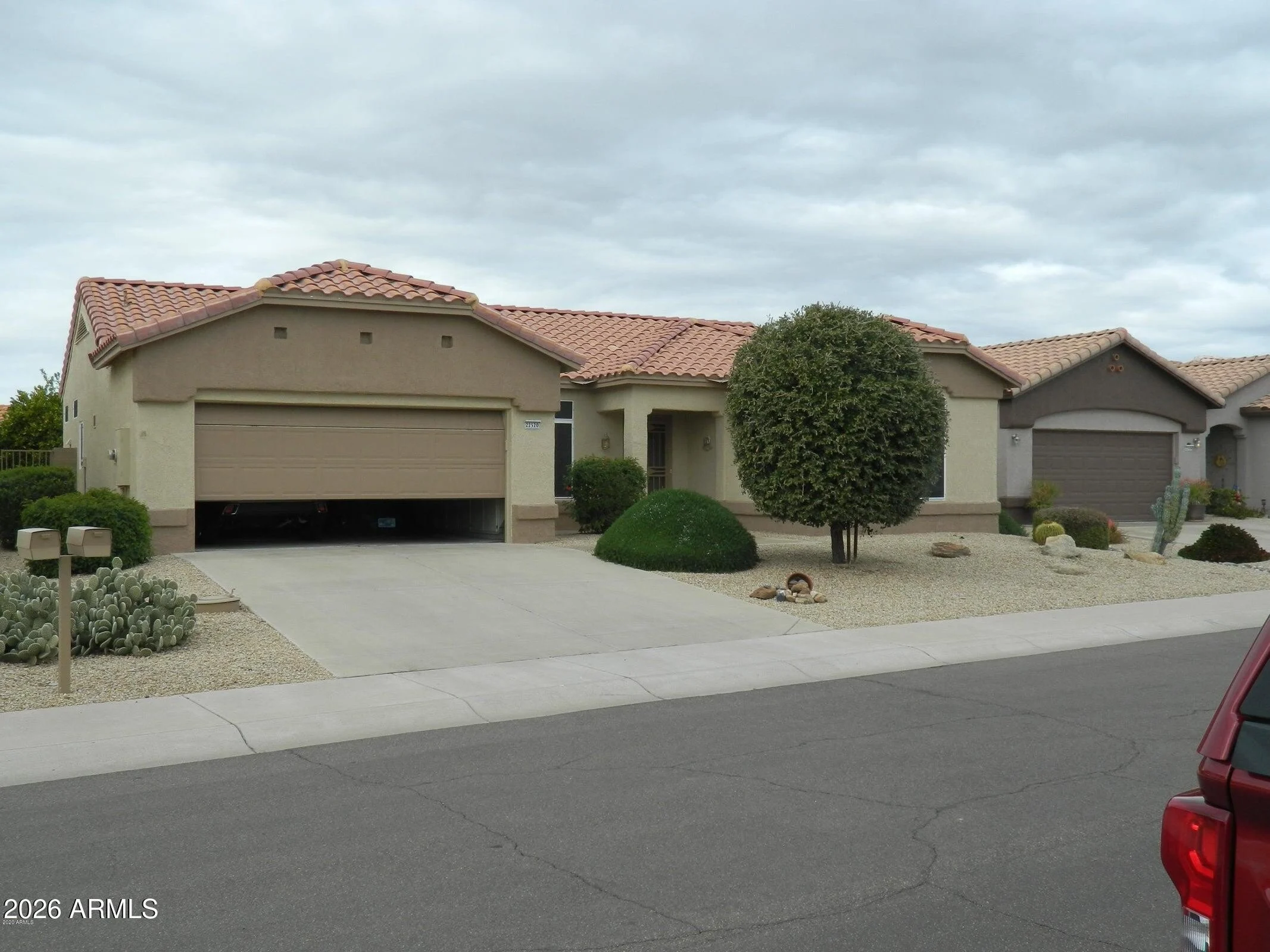 22520 N Vía De La Caballa Sun City West, AZ 85375 photo 2