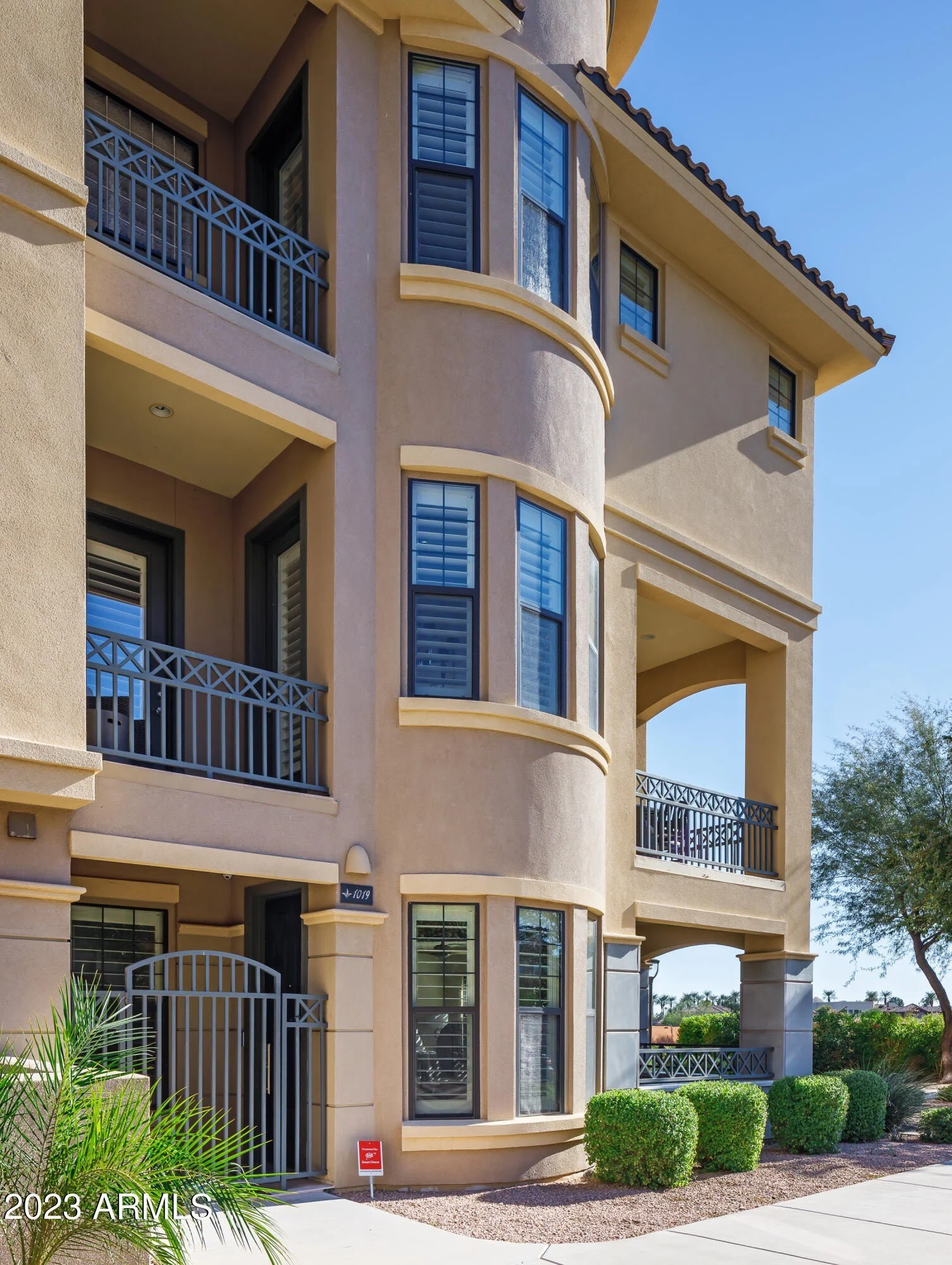 7275 N Scottsdale Rd Paradise Valley, AZ 85253 photo 2