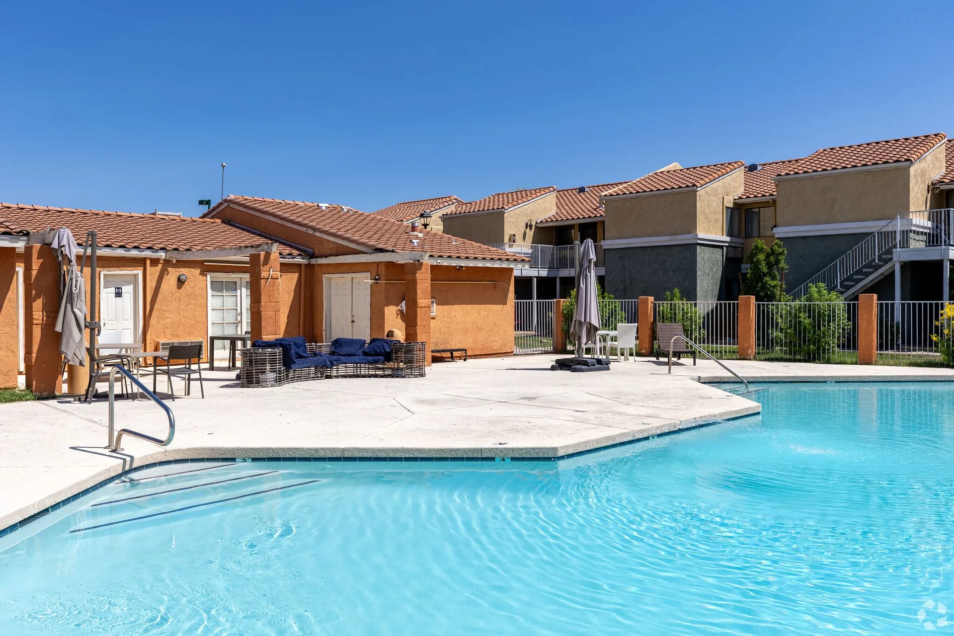 Fountain Oaks Apartments photo 3