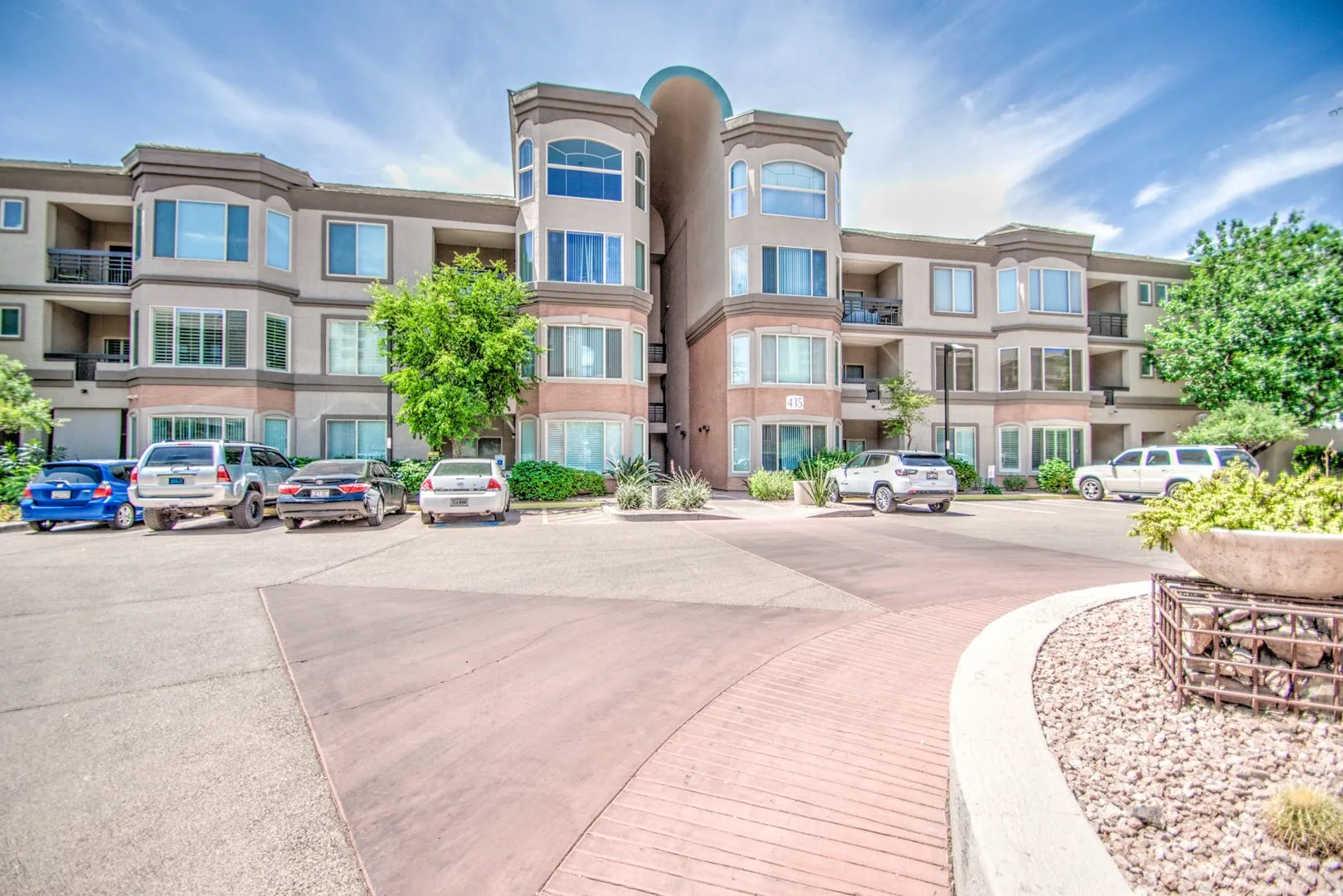 435 W RIO SALADO Parkway photo 4