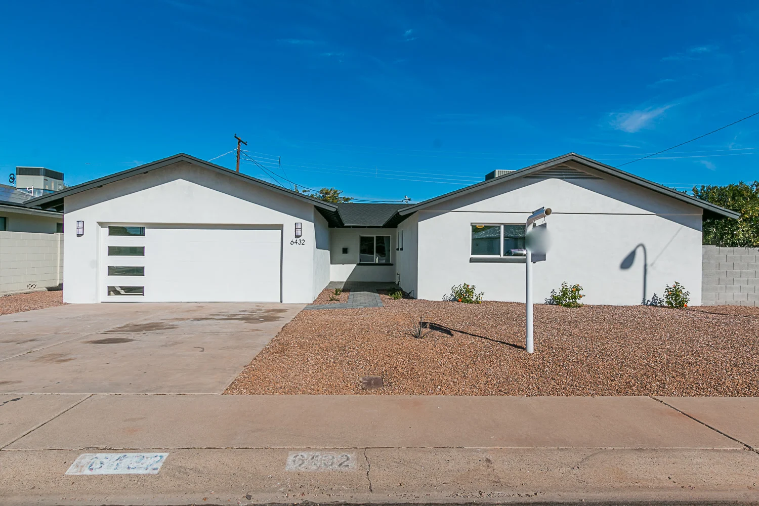 6432 E Vernon Ave photo 2