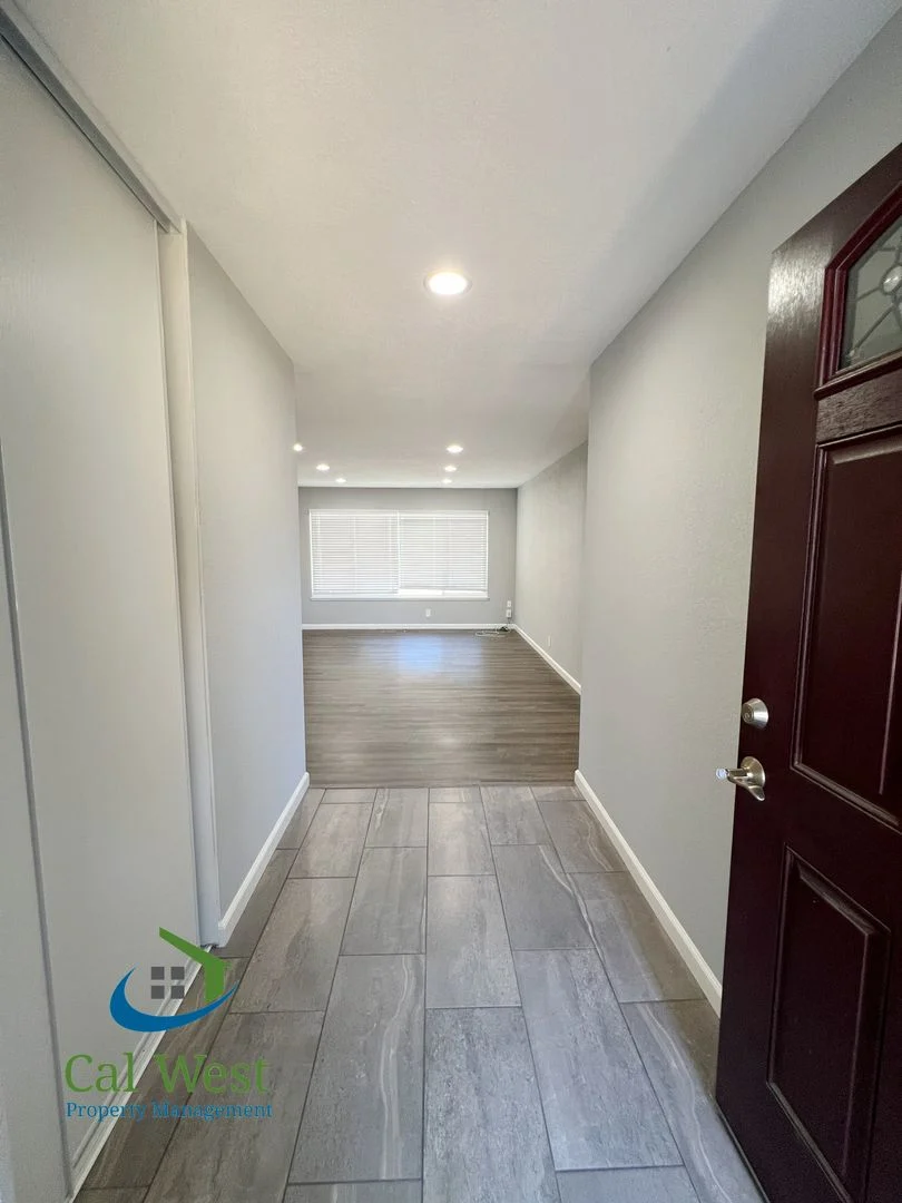 1567 Oriole Ave Sunnyvale, CA 94087 photo 3
