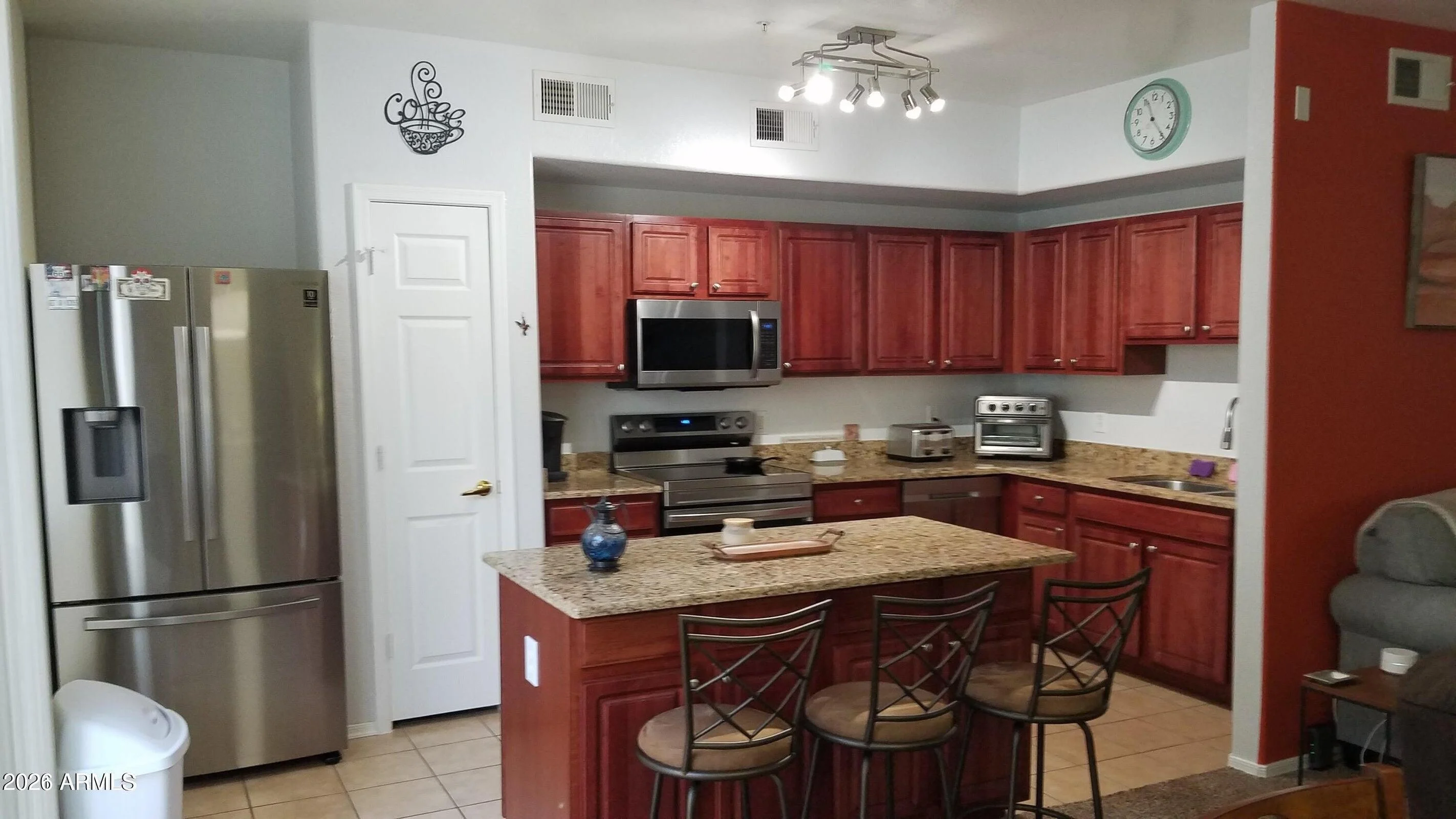 18250 N Cave Creek Rd Phoenix, AZ 85032 photo 2