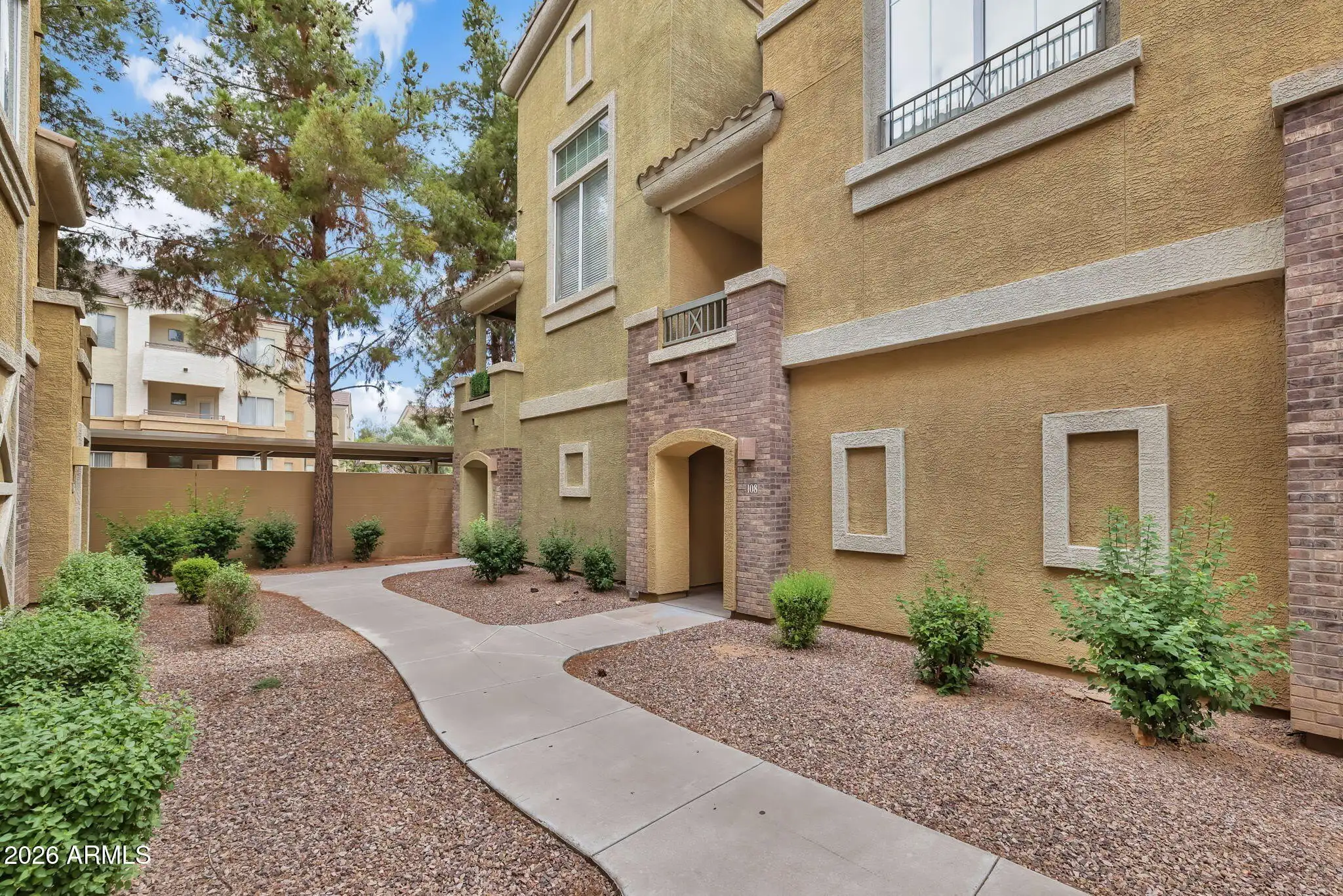 18250 N Cave Creek Rd Phoenix, AZ 85032
