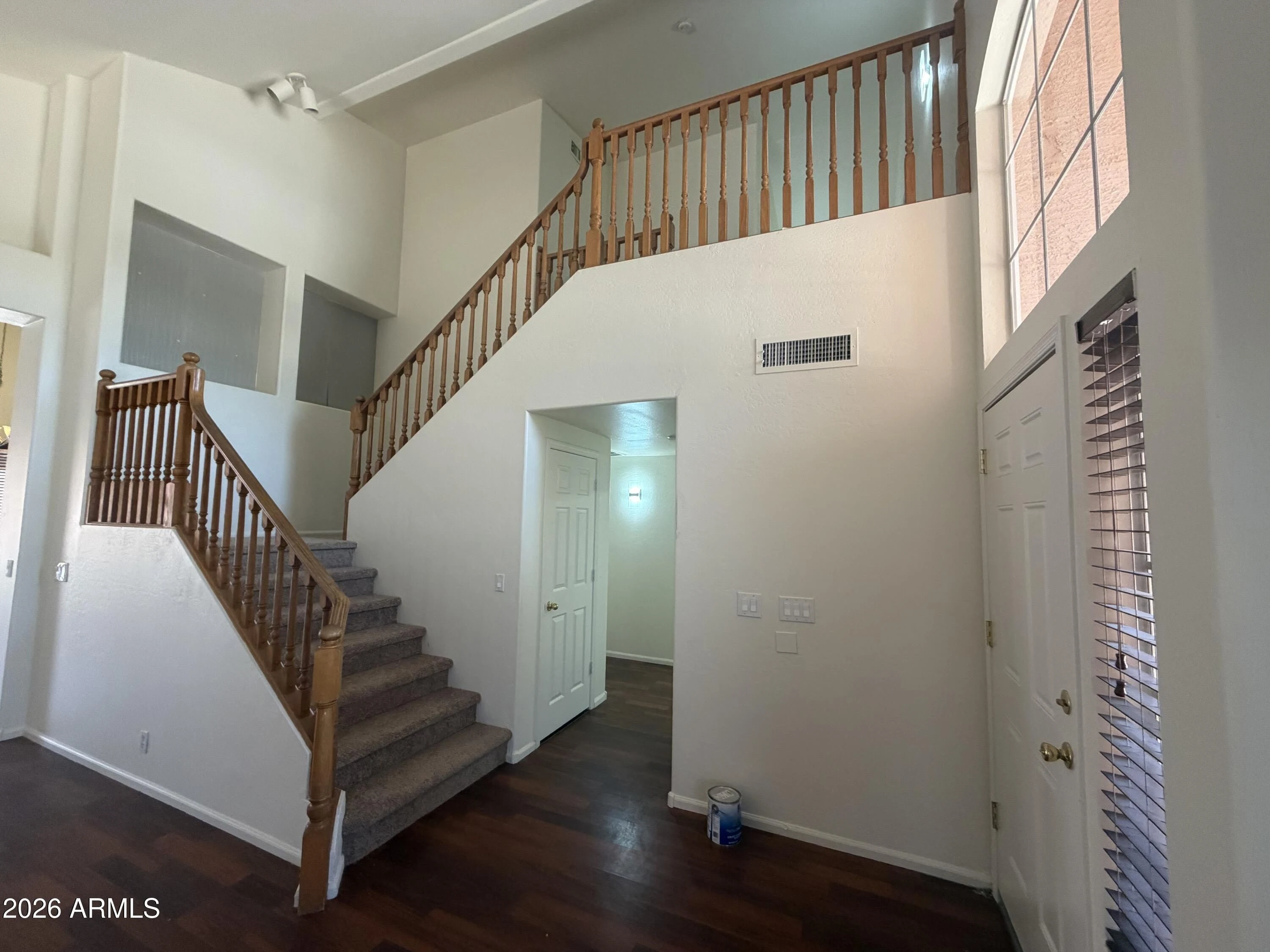 908 N GREGORY Place photo 3