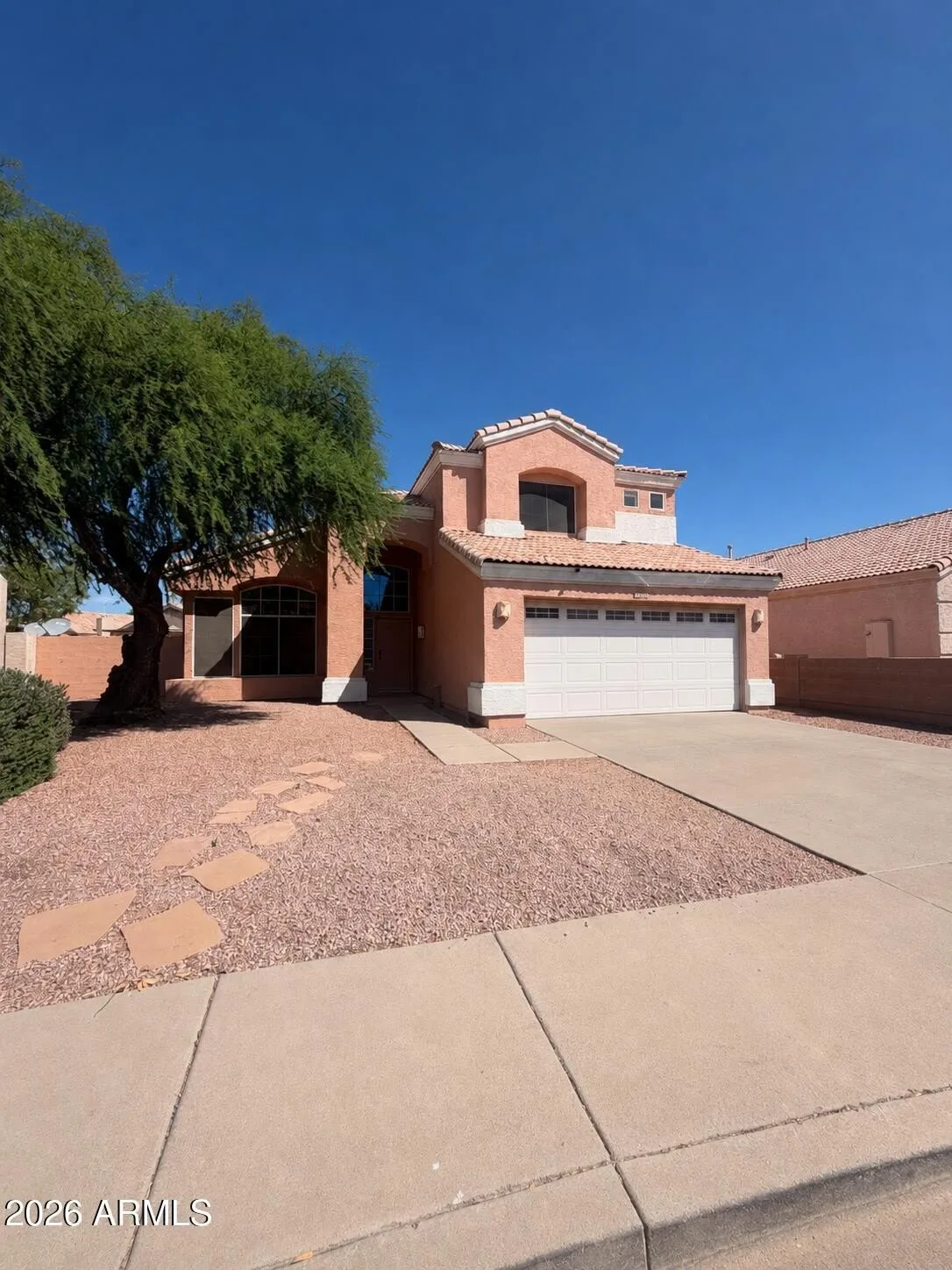 908 N GREGORY Place