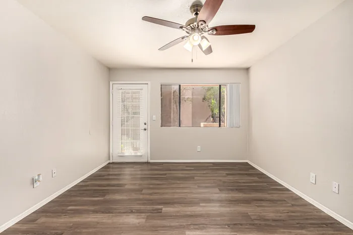 Goldcrest Apartments photo 5