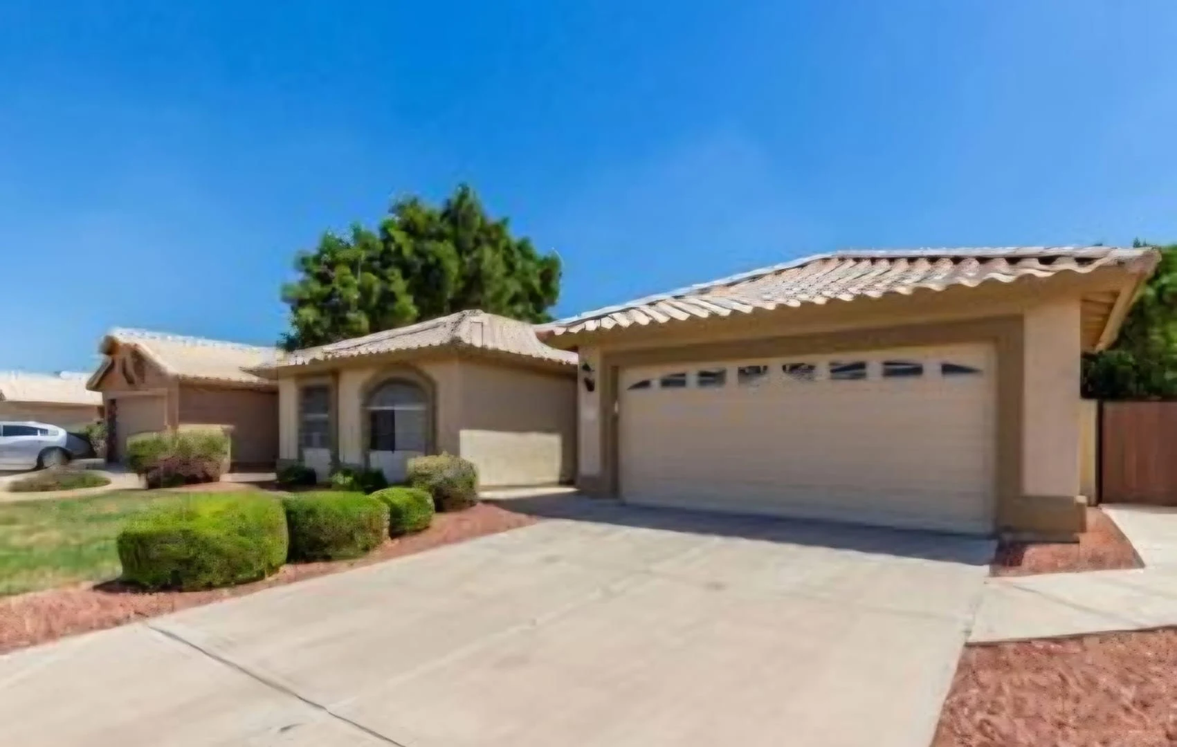 6373 W IRMA Lane photo 3