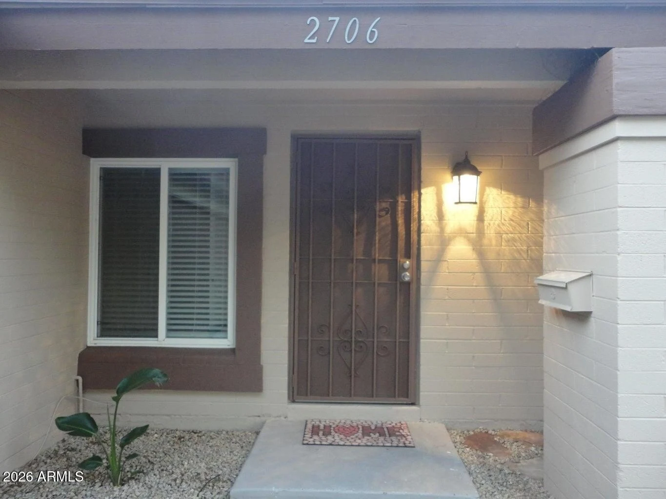 2706 E Sylvia St photo 4