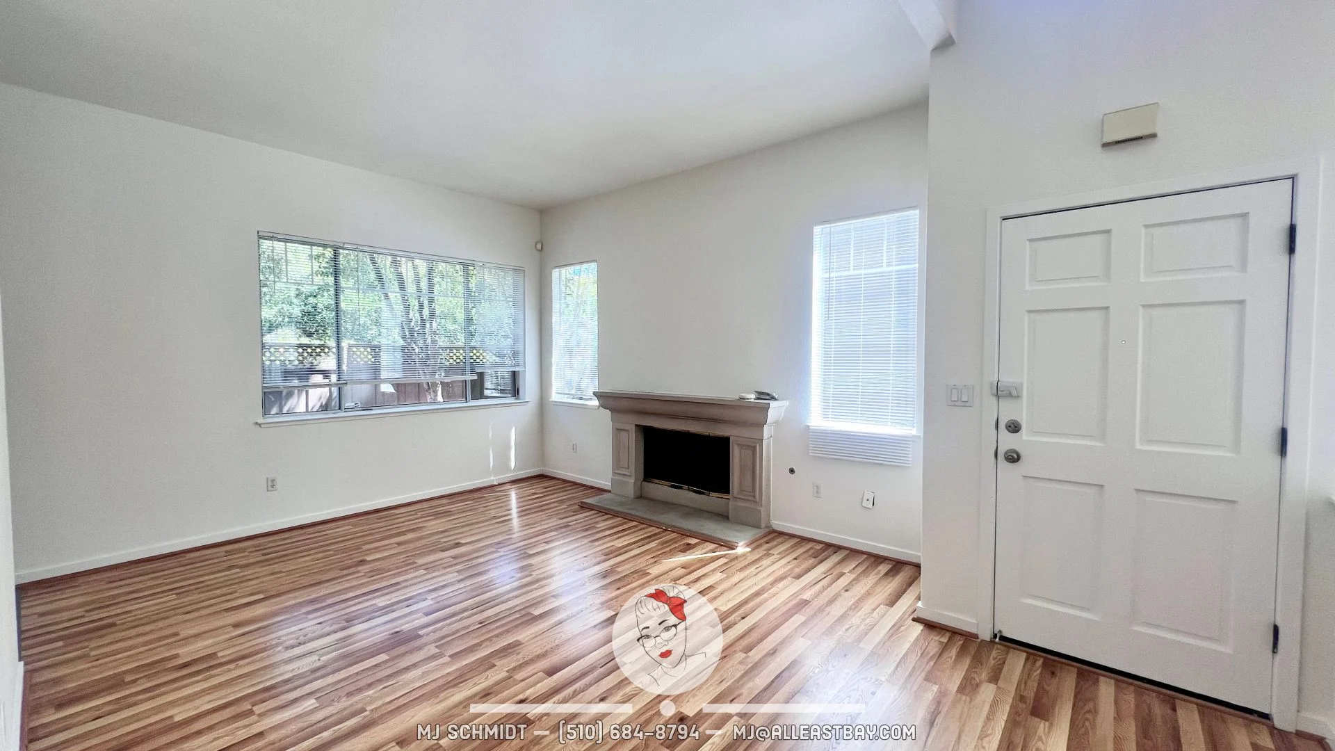 303 Sutton Cir photo 4