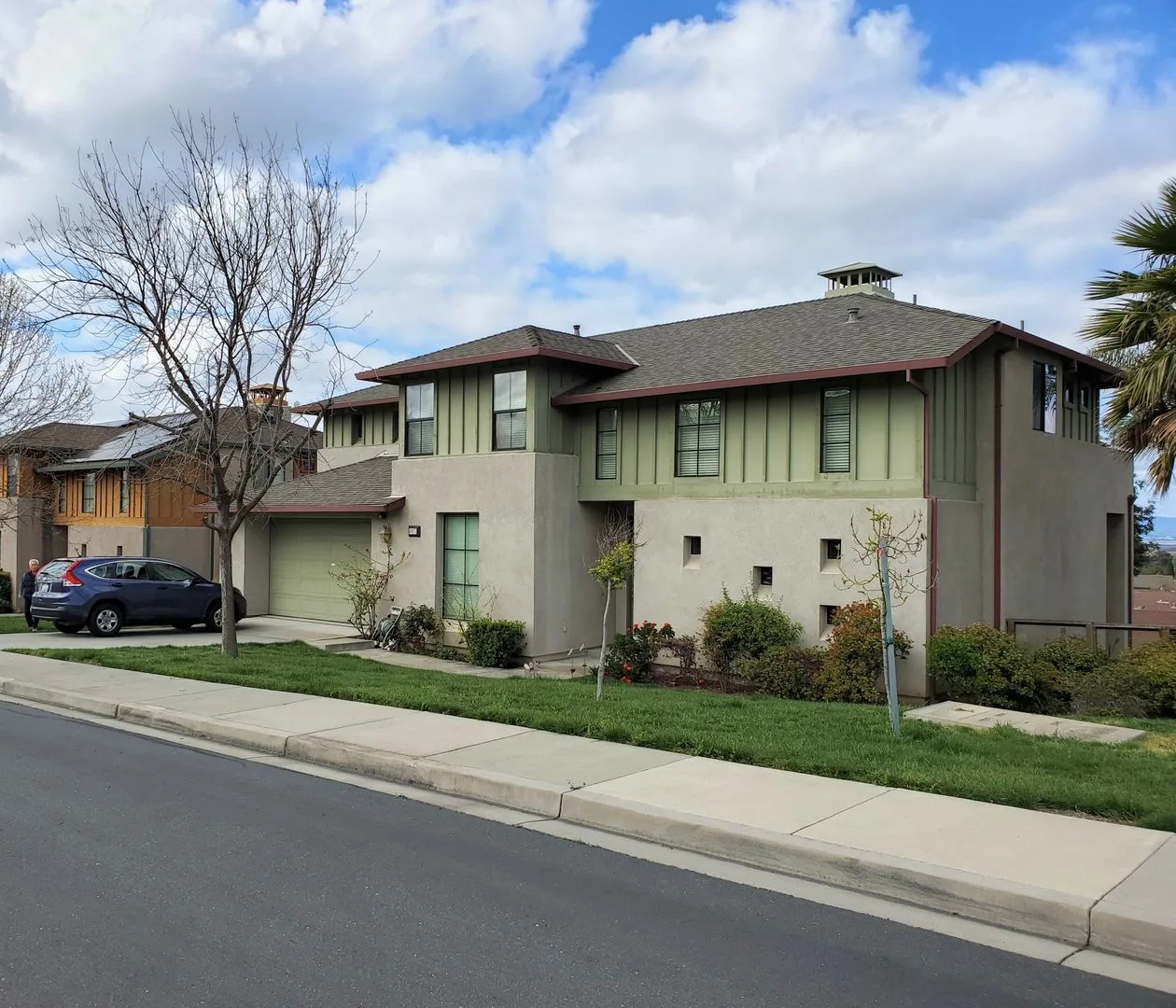 Wonderful 5bd / 3.5ba with 2 master suites photo 2