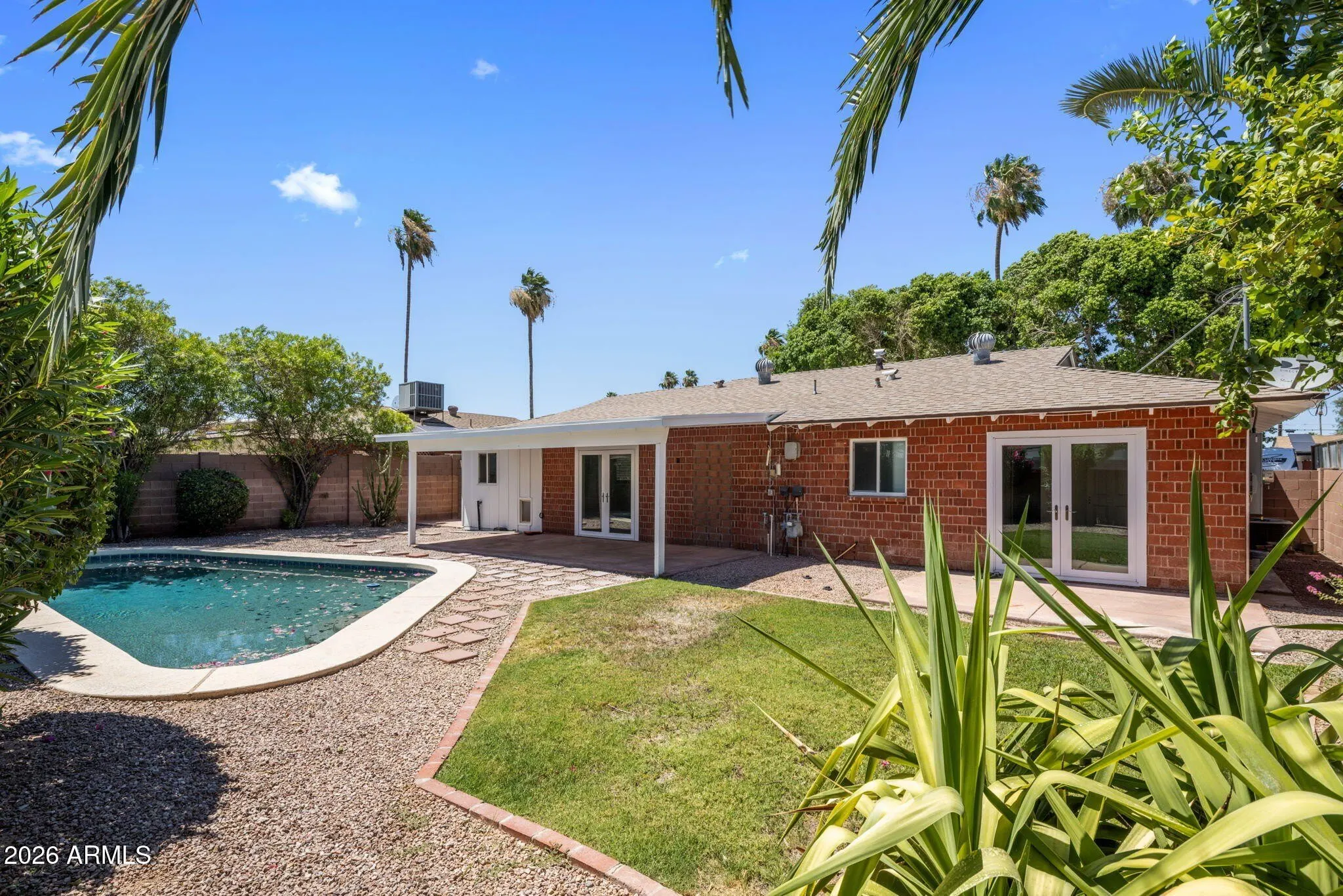 8307 E MONTEROSA Street