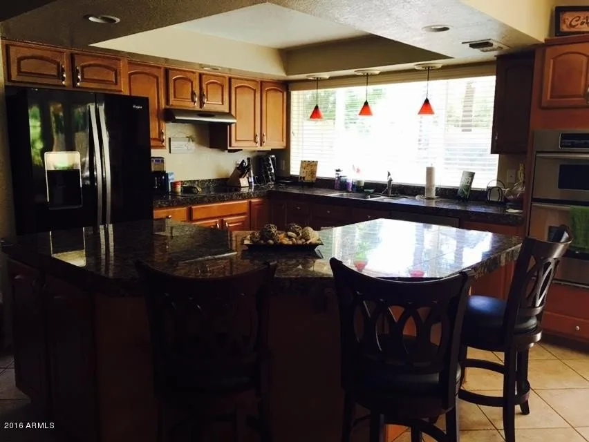 1929 E La Vieve Ln