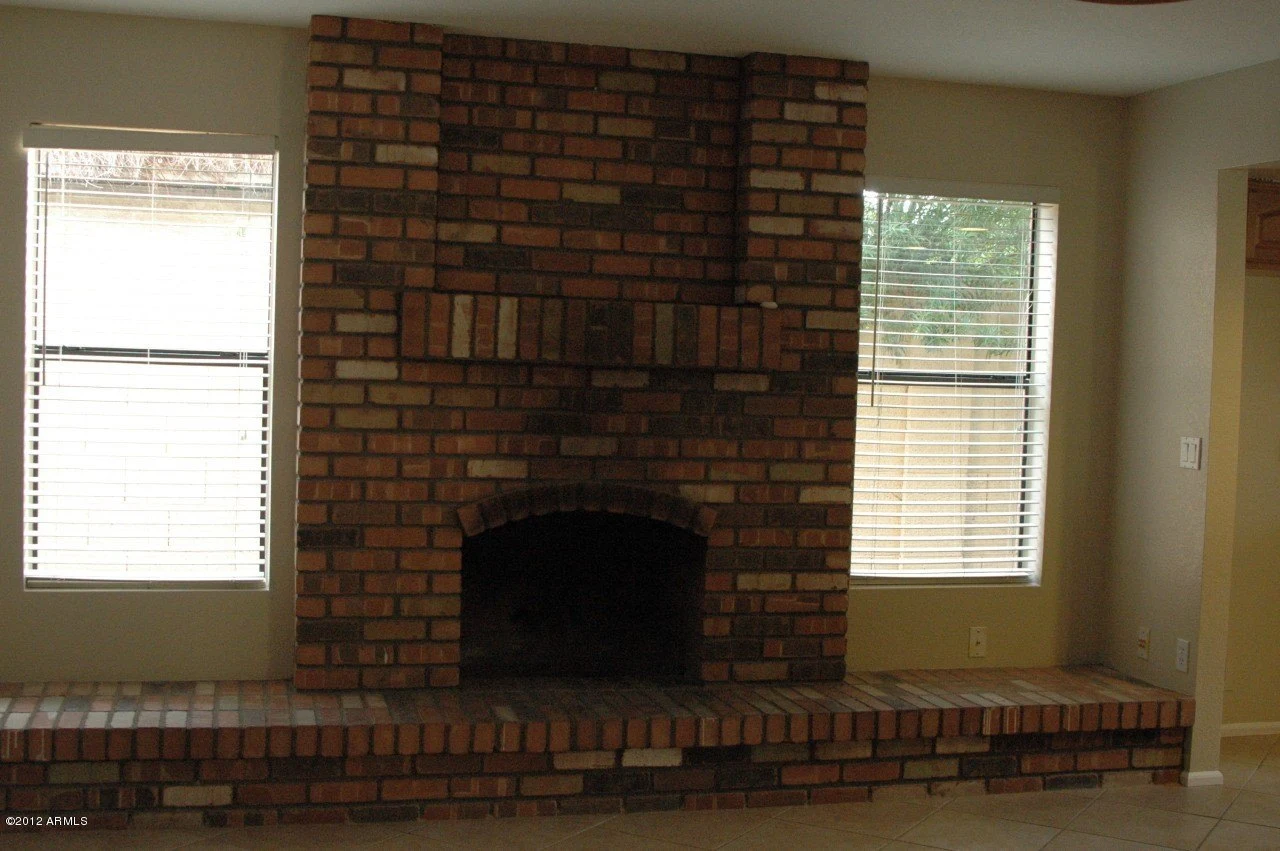 1929 E La Vieve Ln photo 5