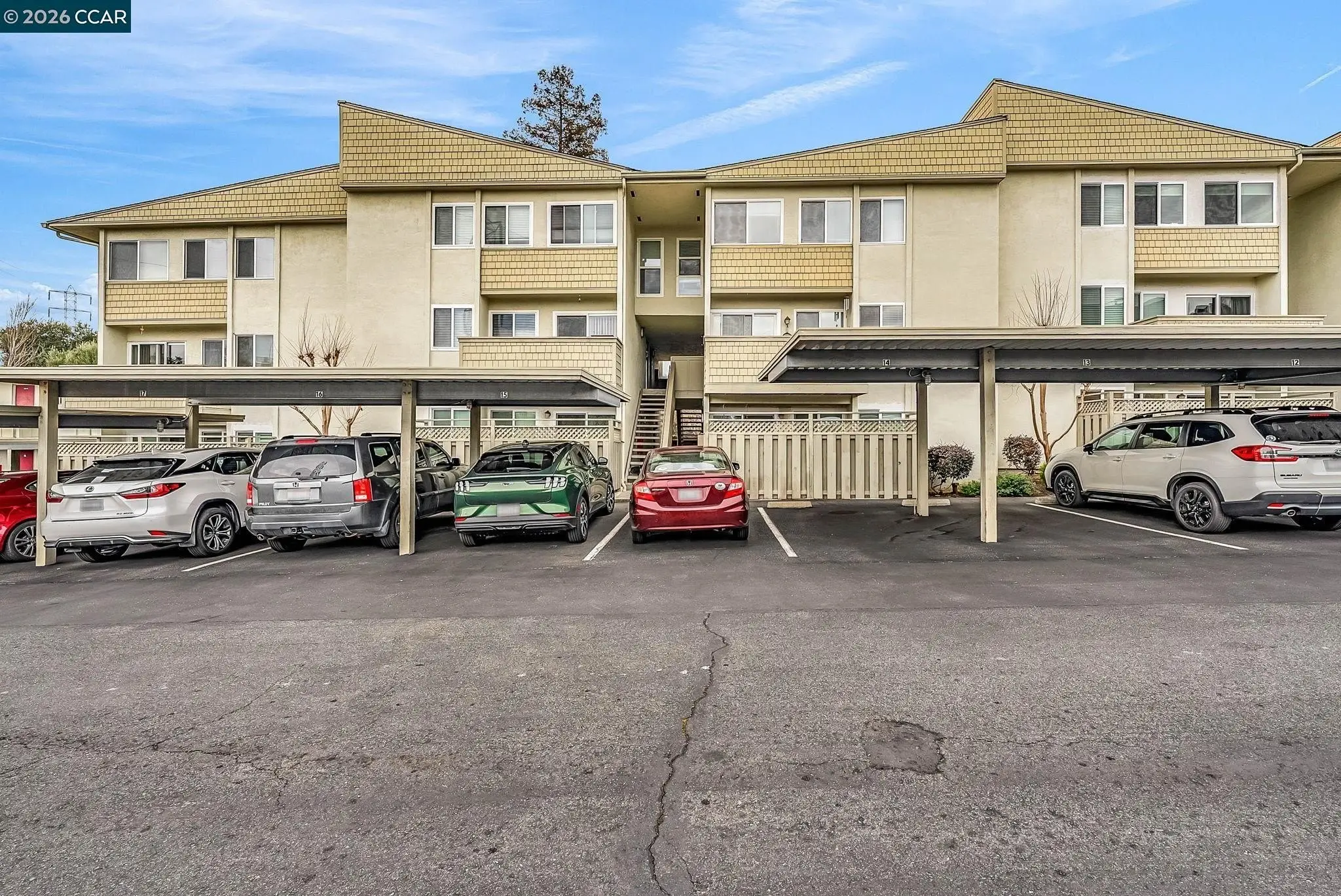 1812 Cole Ave photo 2