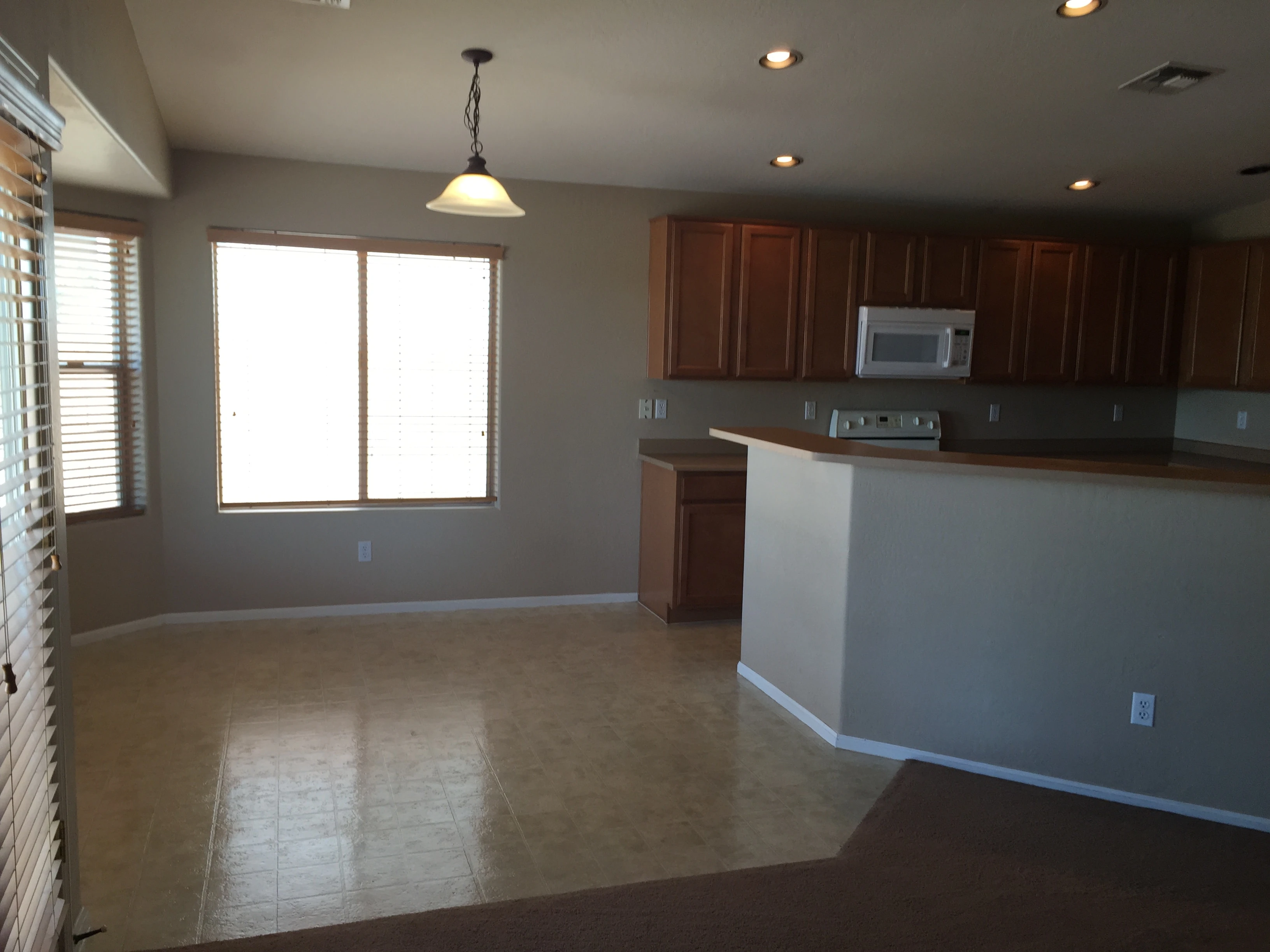 7206 S 58th Ave photo 5