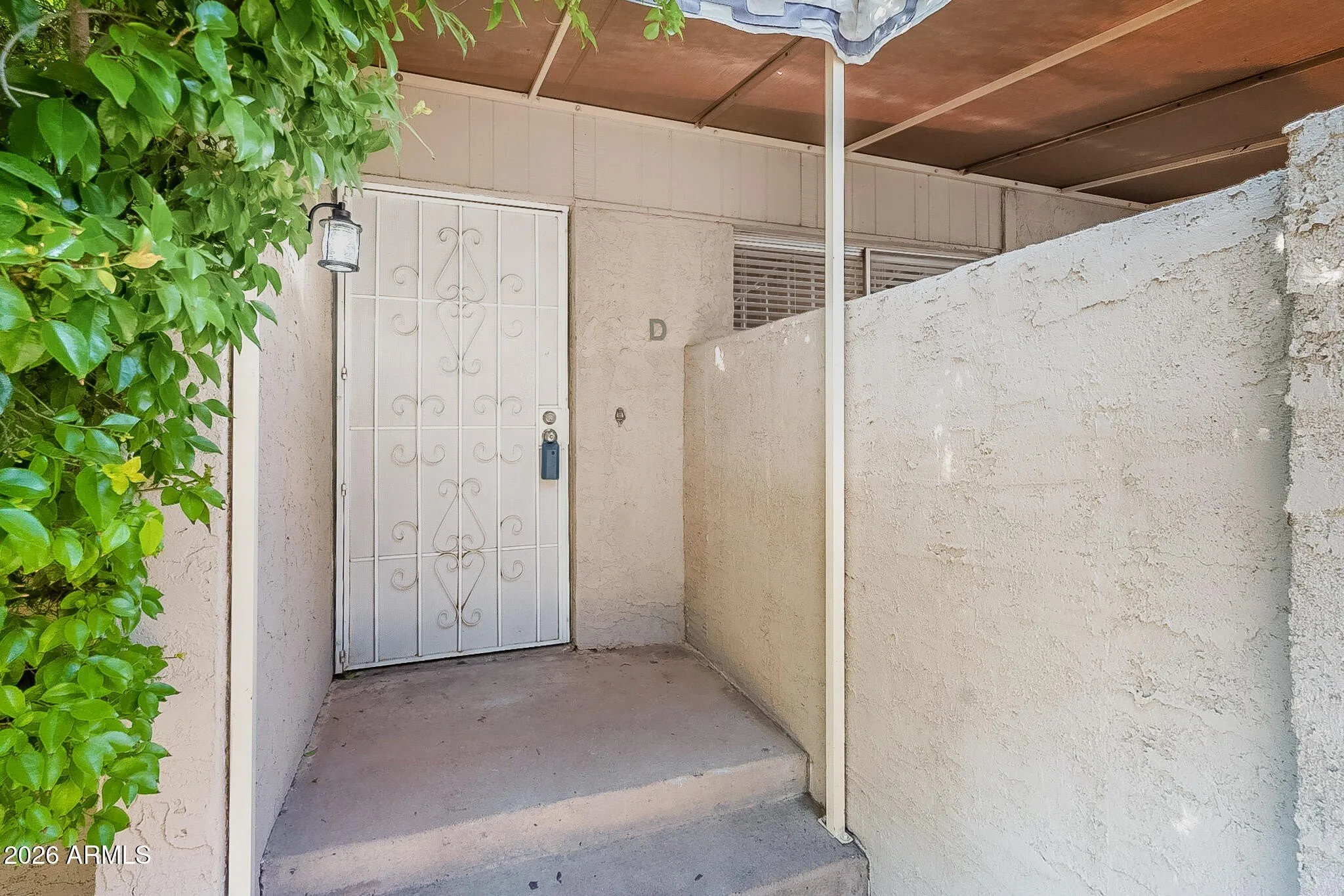 5618 S Captain Kidd Ct Tempe, AZ 85283 photo 2