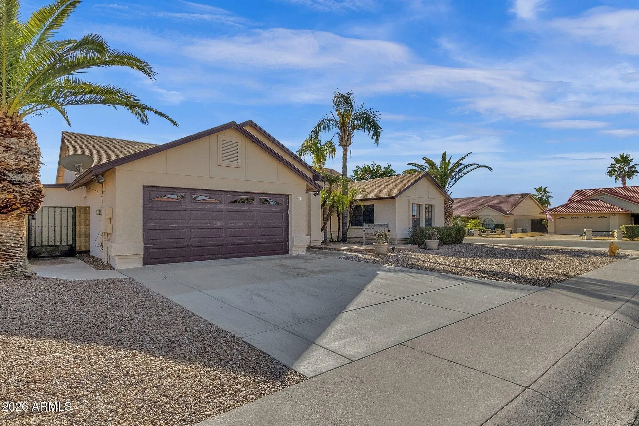 4307 E Karen Dr photo 2
