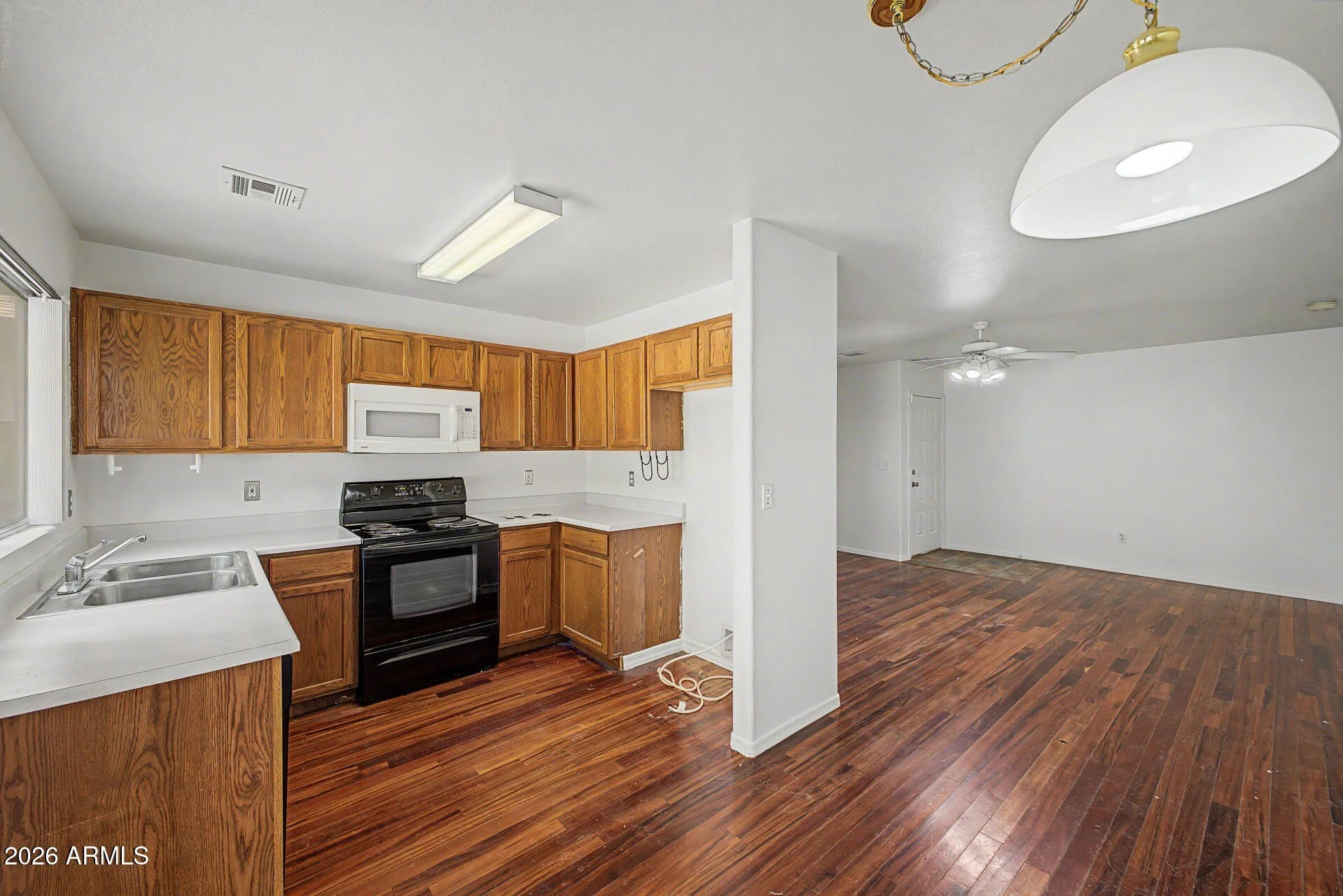 1830 N Center Ave photo 5