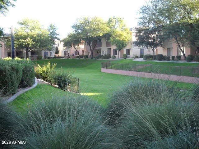 10030 W Indian School Rd Phoenix, AZ 85037 photo 4