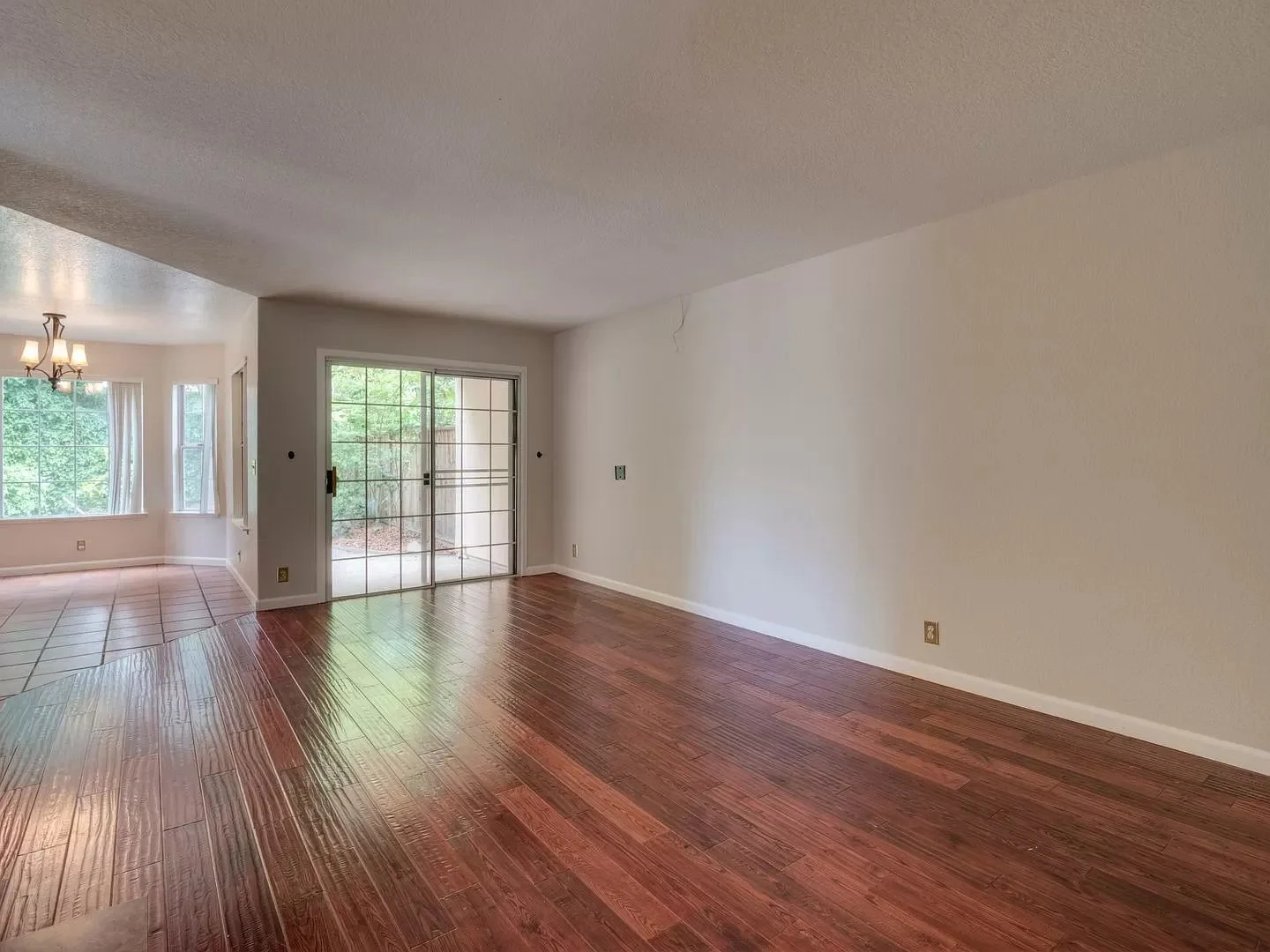 1299 Cuernavaca Circulo Mountain View, CA 94040 photo 4