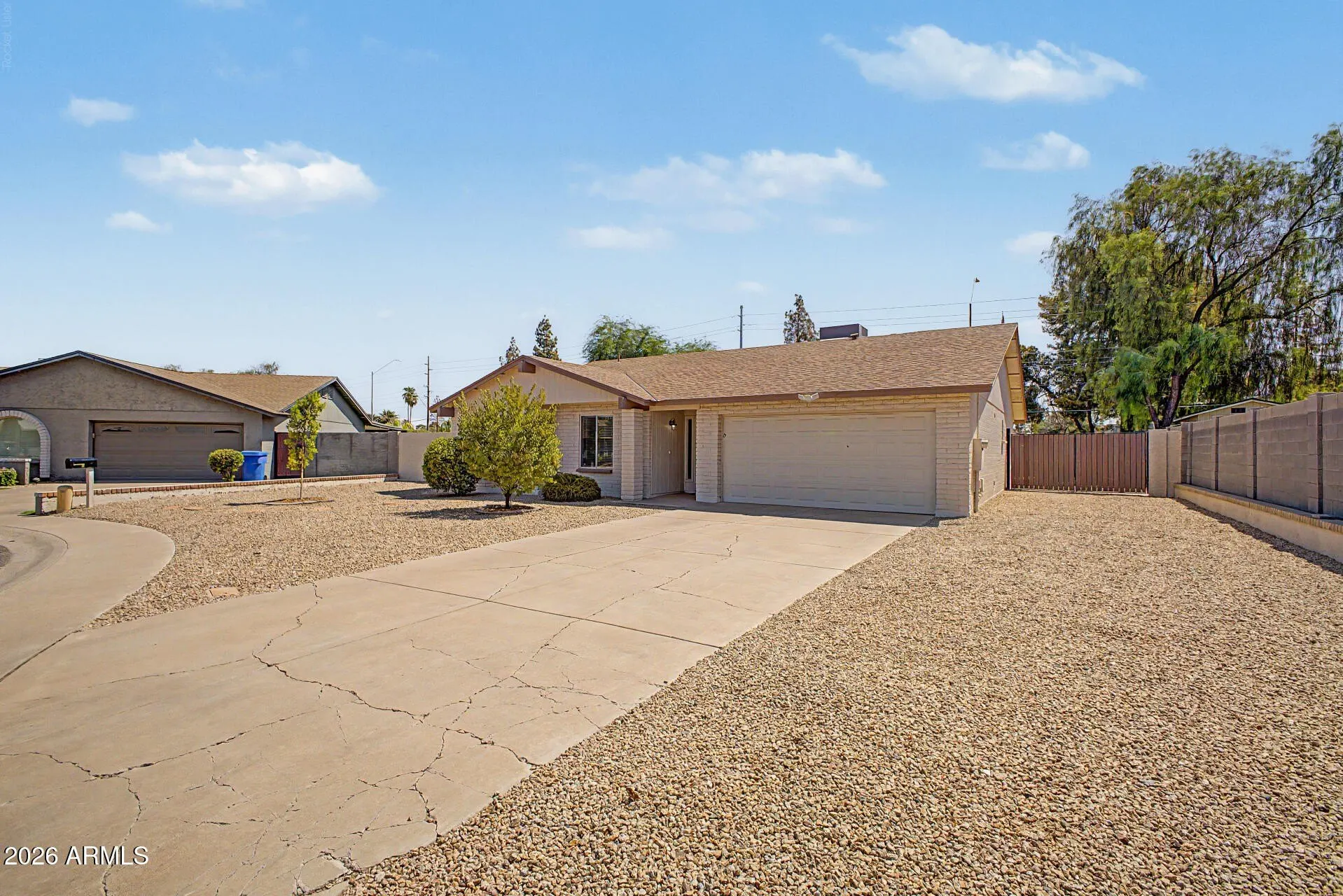 17213 N 35th Dr photo 2