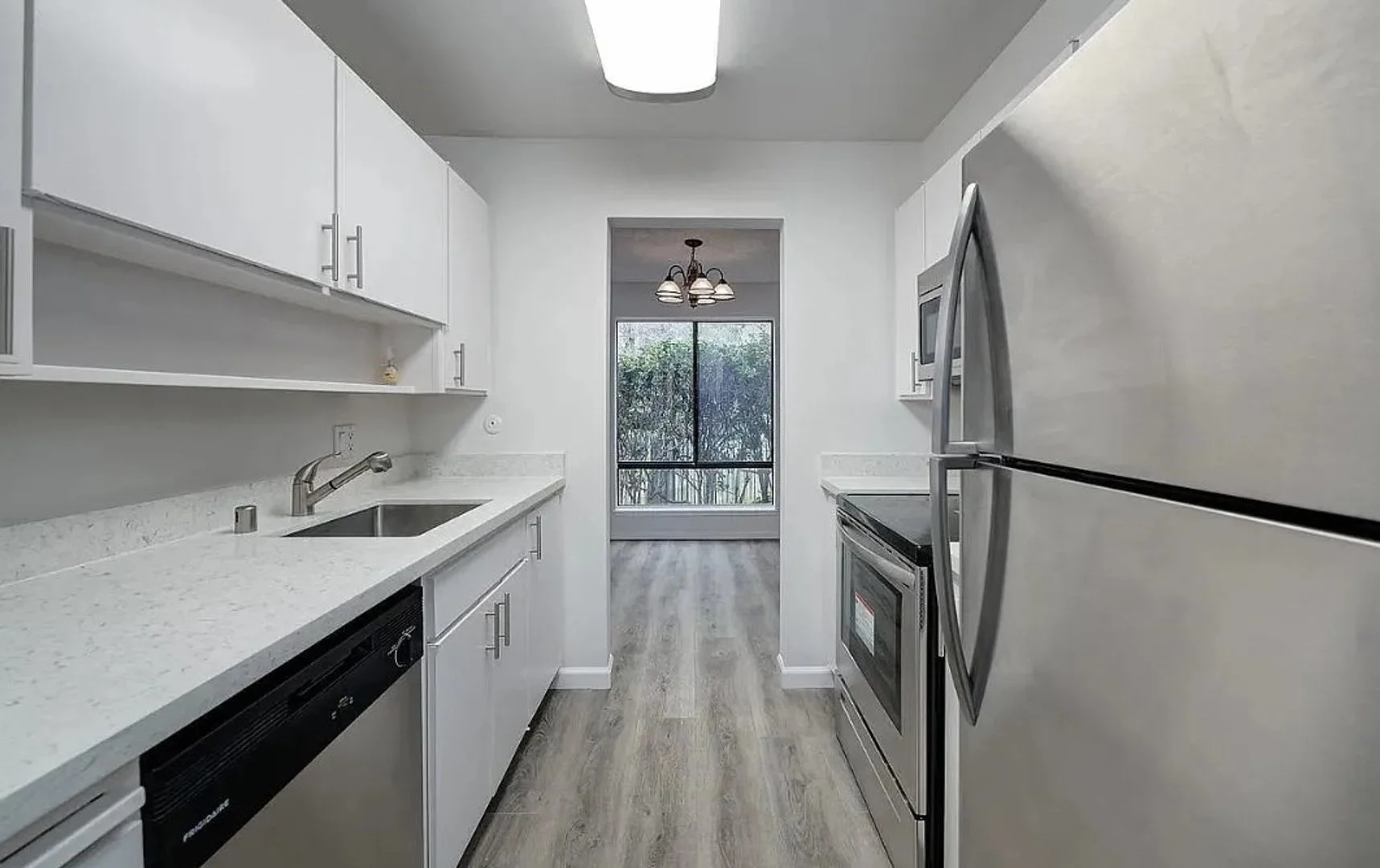 450 N Civic Dr Walnut Creek, CA 94596 photo 4
