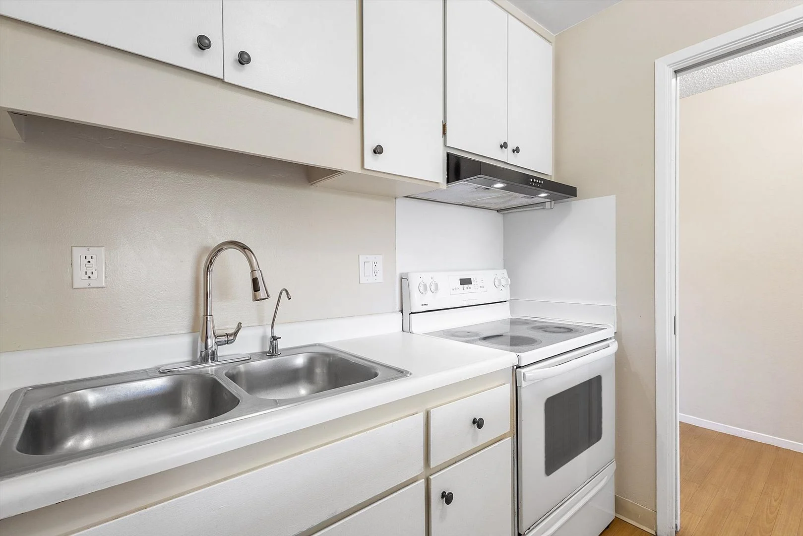 1327 Webster St #B305 - Studio | 1 bath | Condo photo 4