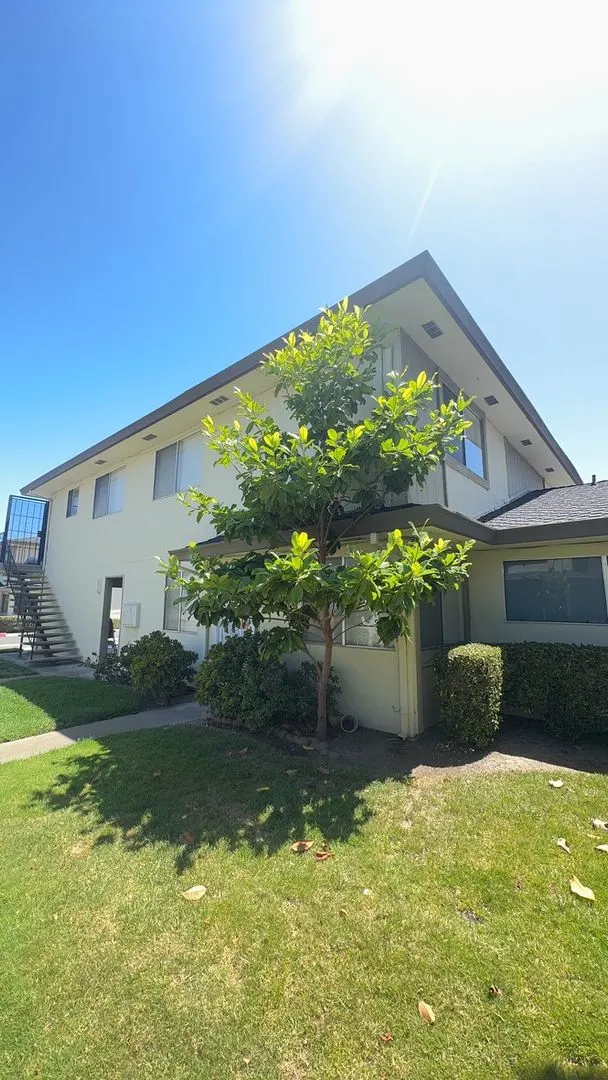 34740 Skylark Dr Union City, CA 94587 photo 2