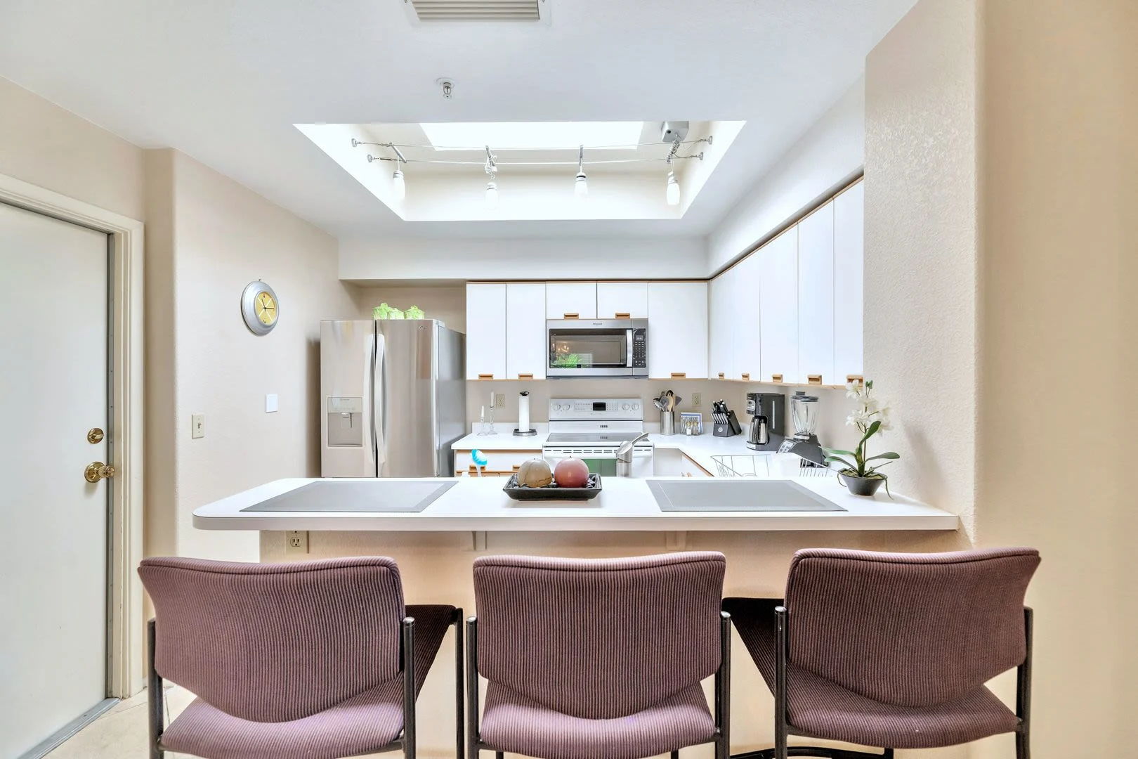 Rates Vary: $2,995 - $6,995 photo 5