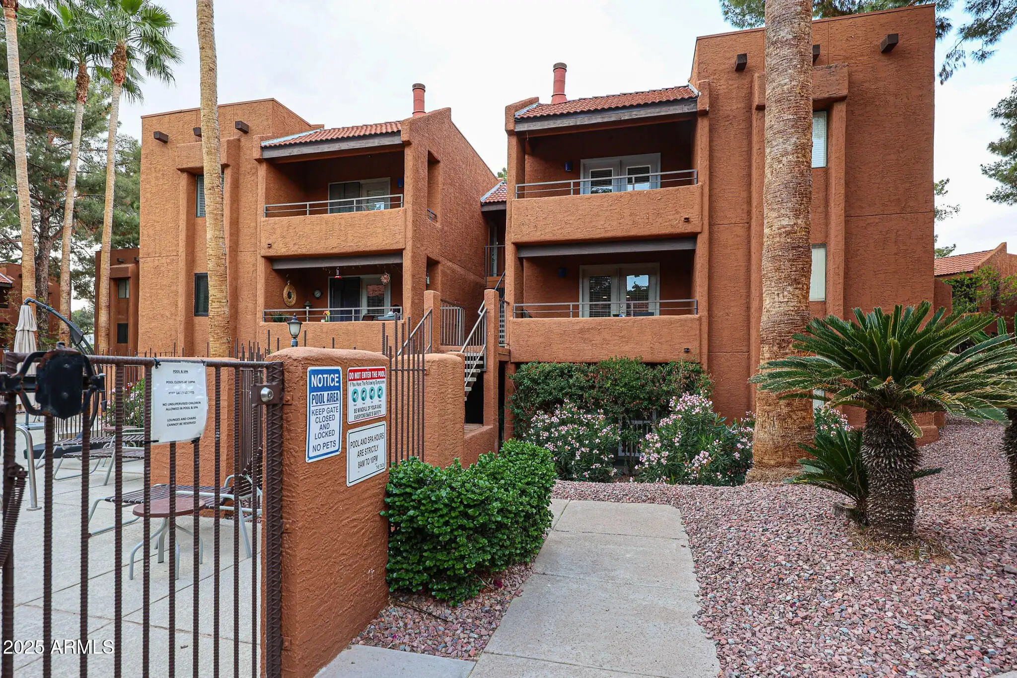 4704 E Paradise Village Pkwy N Phoenix, AZ 85032 photo 2