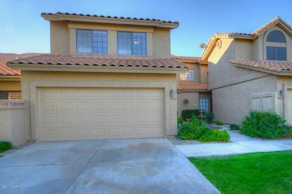 7893 E Joshua Tree Ln Scottsdale, AZ 85250 photo 4