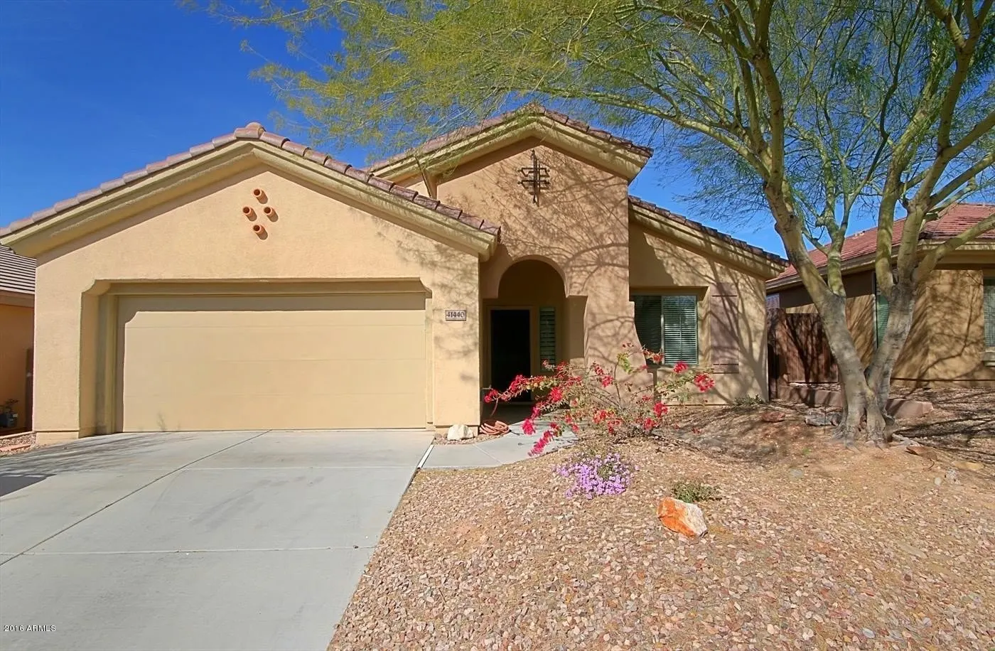 41440 N Bent Creek Way Phoenix, AZ 85086 photo 2