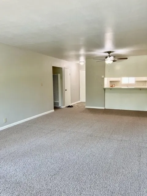 Concord Beautiful remodeled 1 bedroom 1 bath condo! Central location photo 3