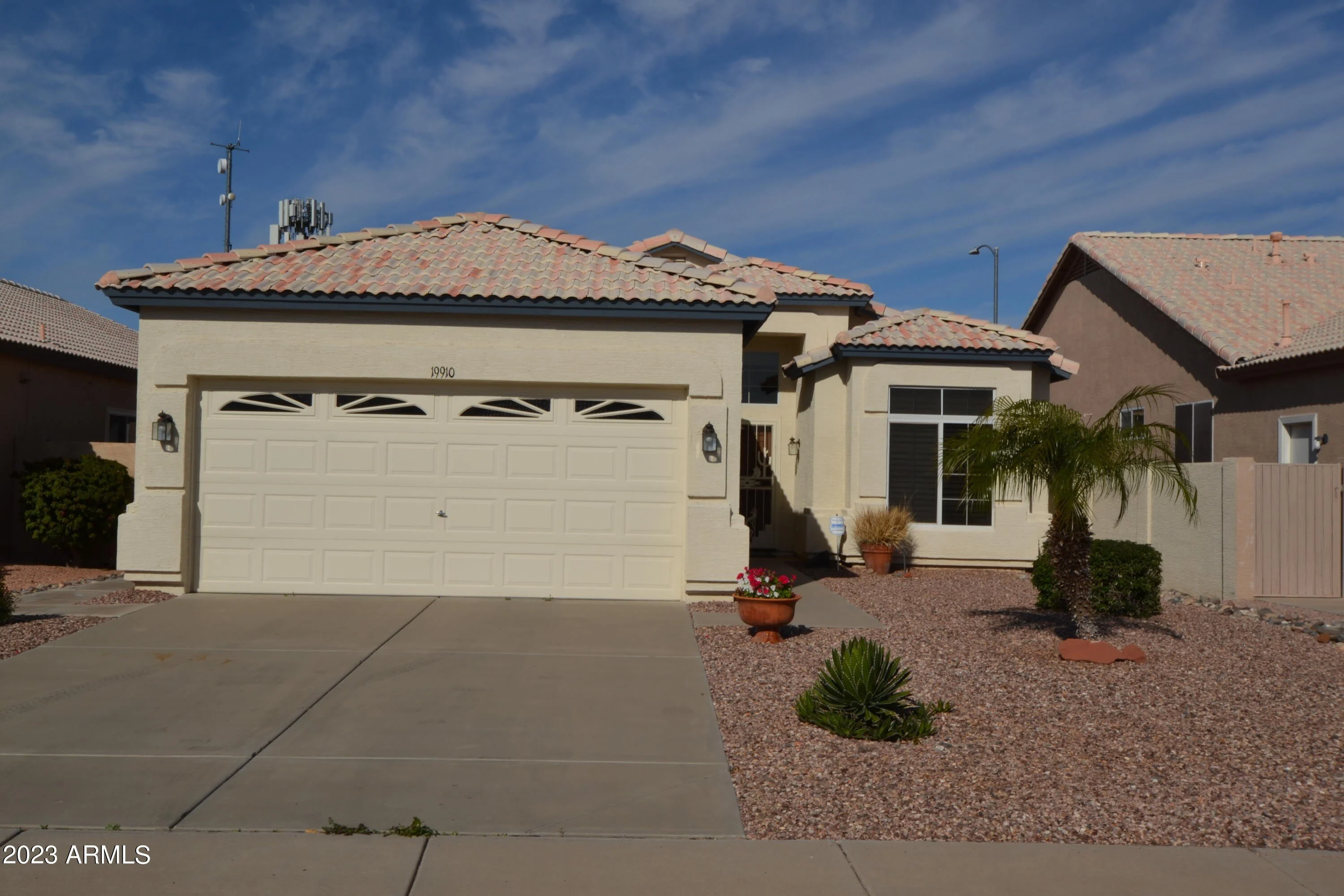 19910 N 110th Ln Sun City, AZ 85373 photo 2
