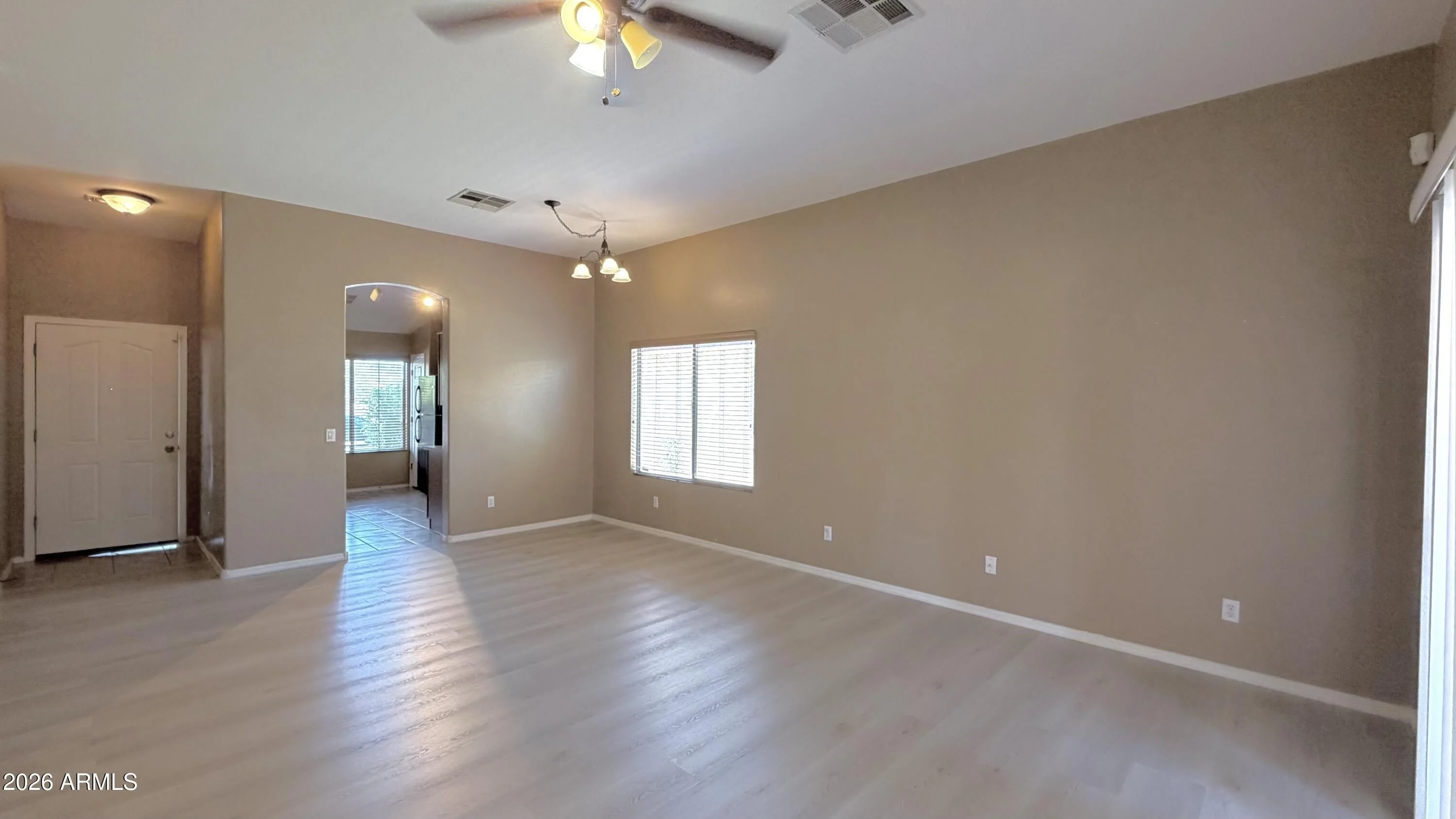 10020 W Wood Street photo 3