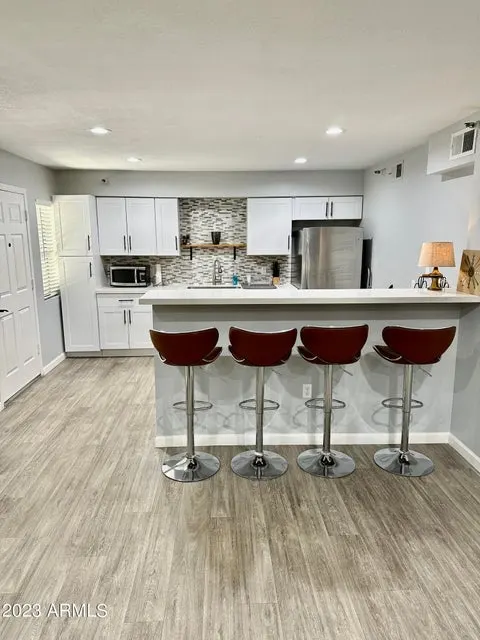 8020 E Thomas Rd Scottsdale, AZ 85251 photo 2
