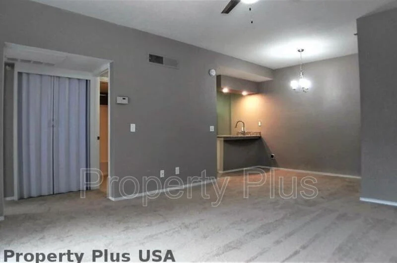 8020 E Thomas Rd Scottsdale, AZ 85251 photo 5