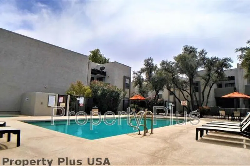 8020 E Thomas Rd Scottsdale, AZ 85251 photo 2
