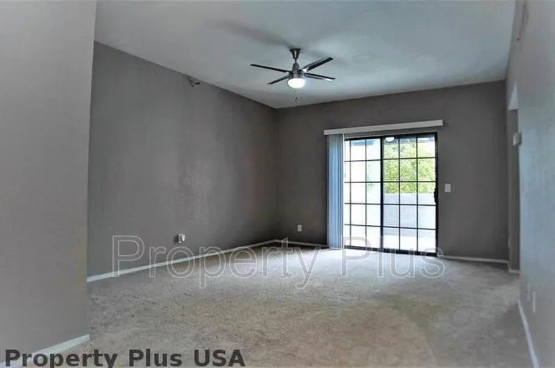 8020 E Thomas Rd Scottsdale, AZ 85251 photo 4