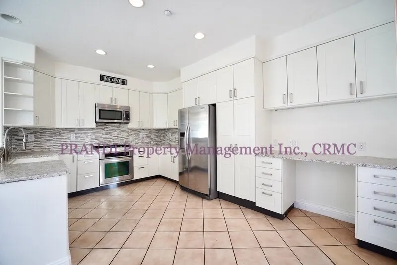 14 Pizarro Ave Novato, CA 94949 photo 5