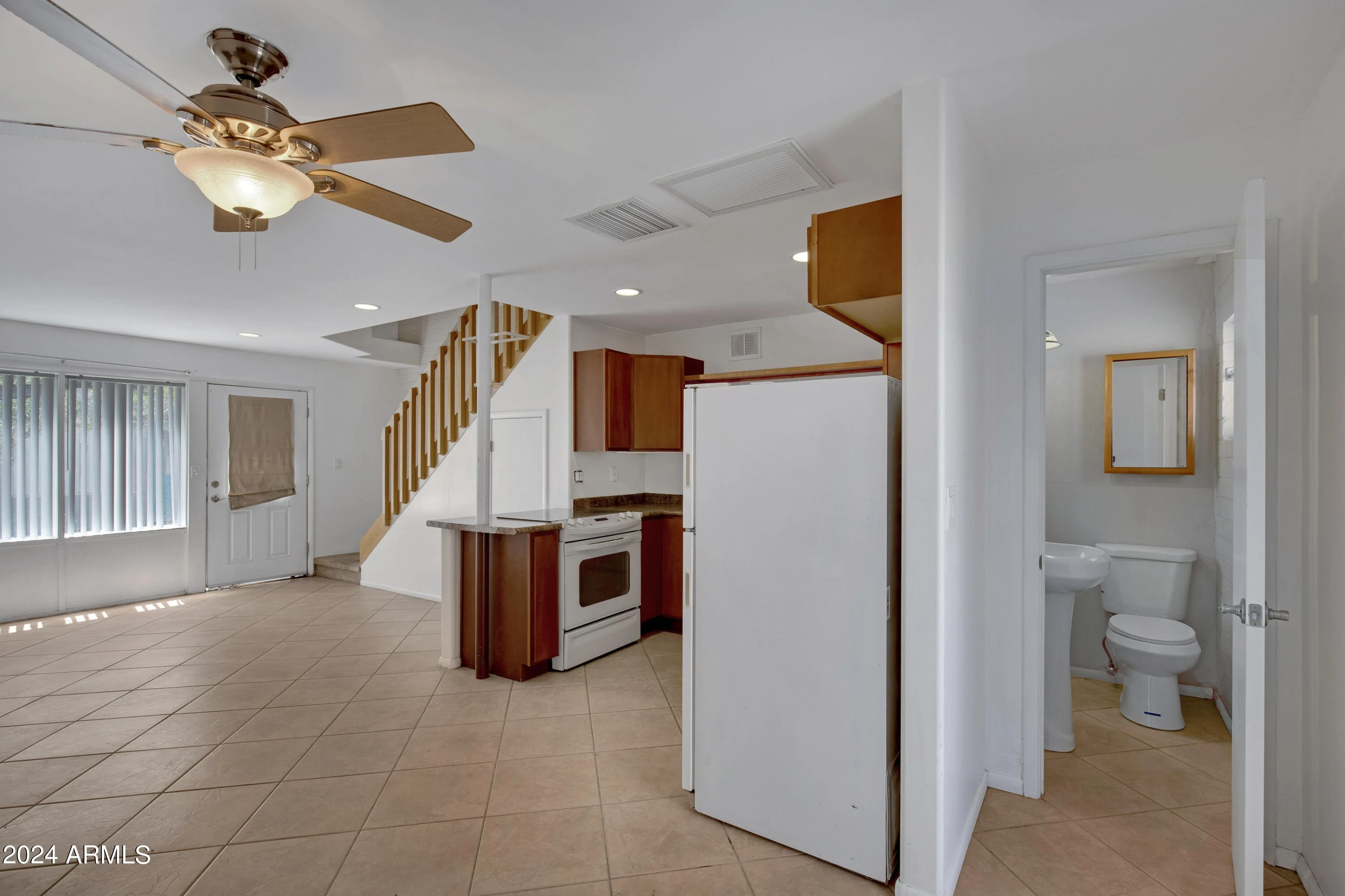2021 S GRANADA Drive photo 4