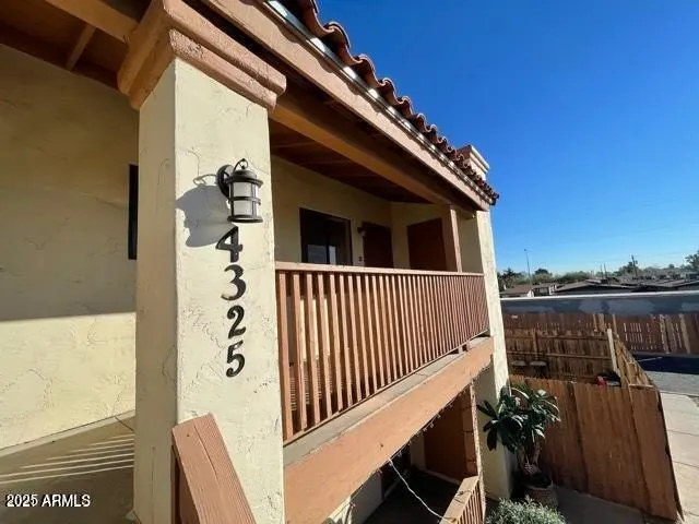 4325 N 21st Dr Phoenix, AZ 85015
