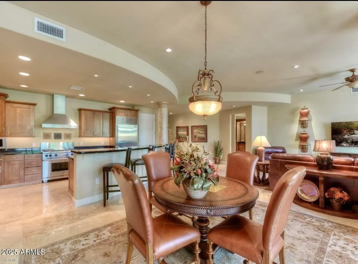 8 Biltmore Estates Dr Phoenix, AZ 85016 photo 4